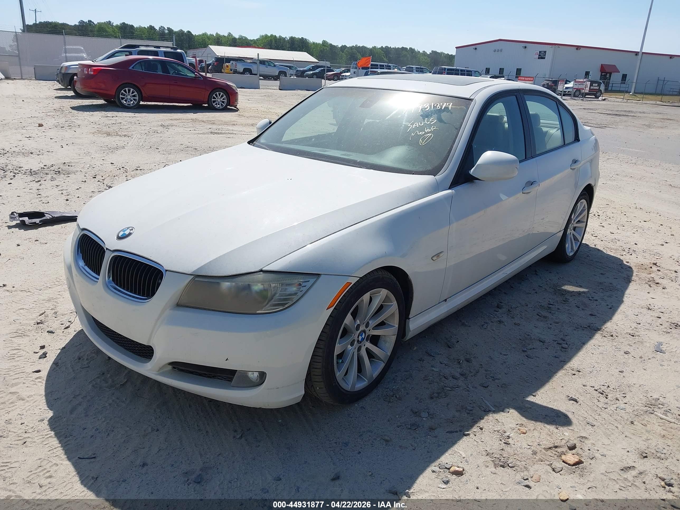 BMW 328I image 2