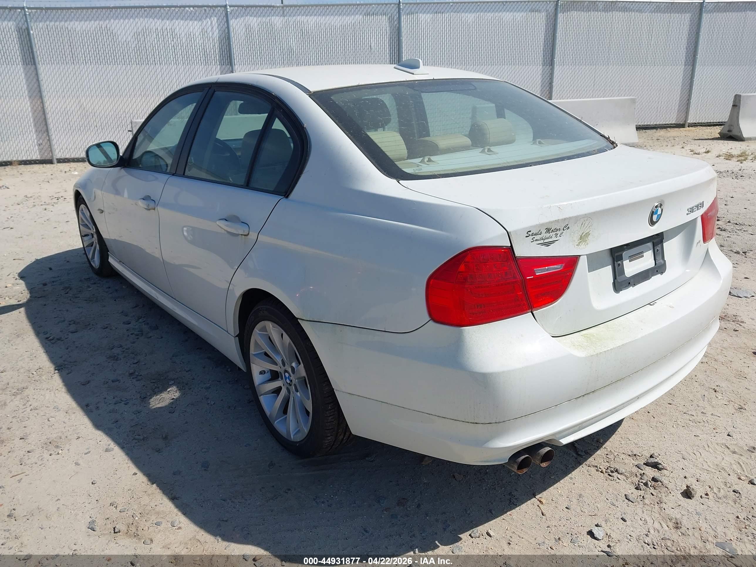 BMW 328I image 3