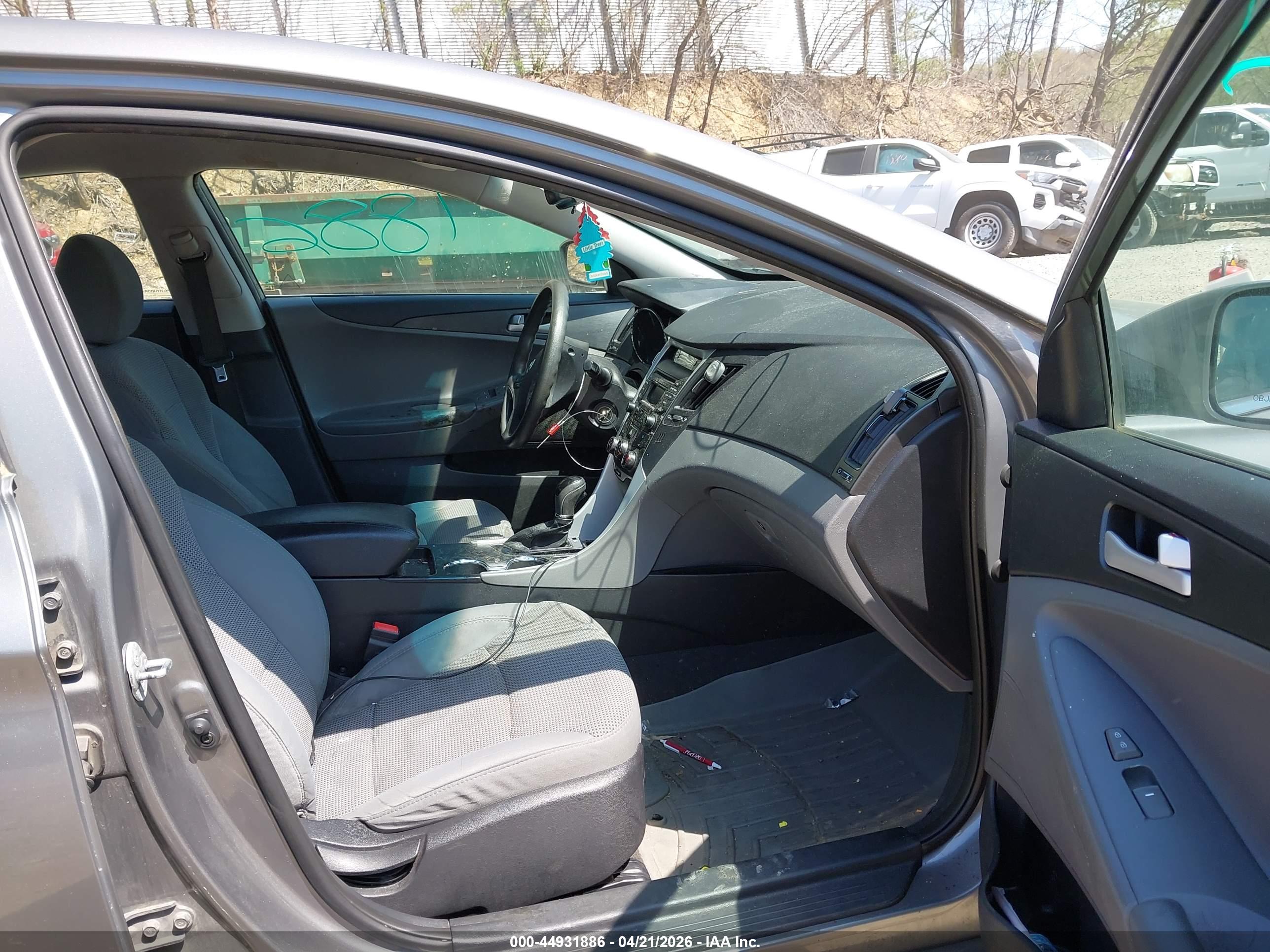 HYUNDAI SONATA image 5