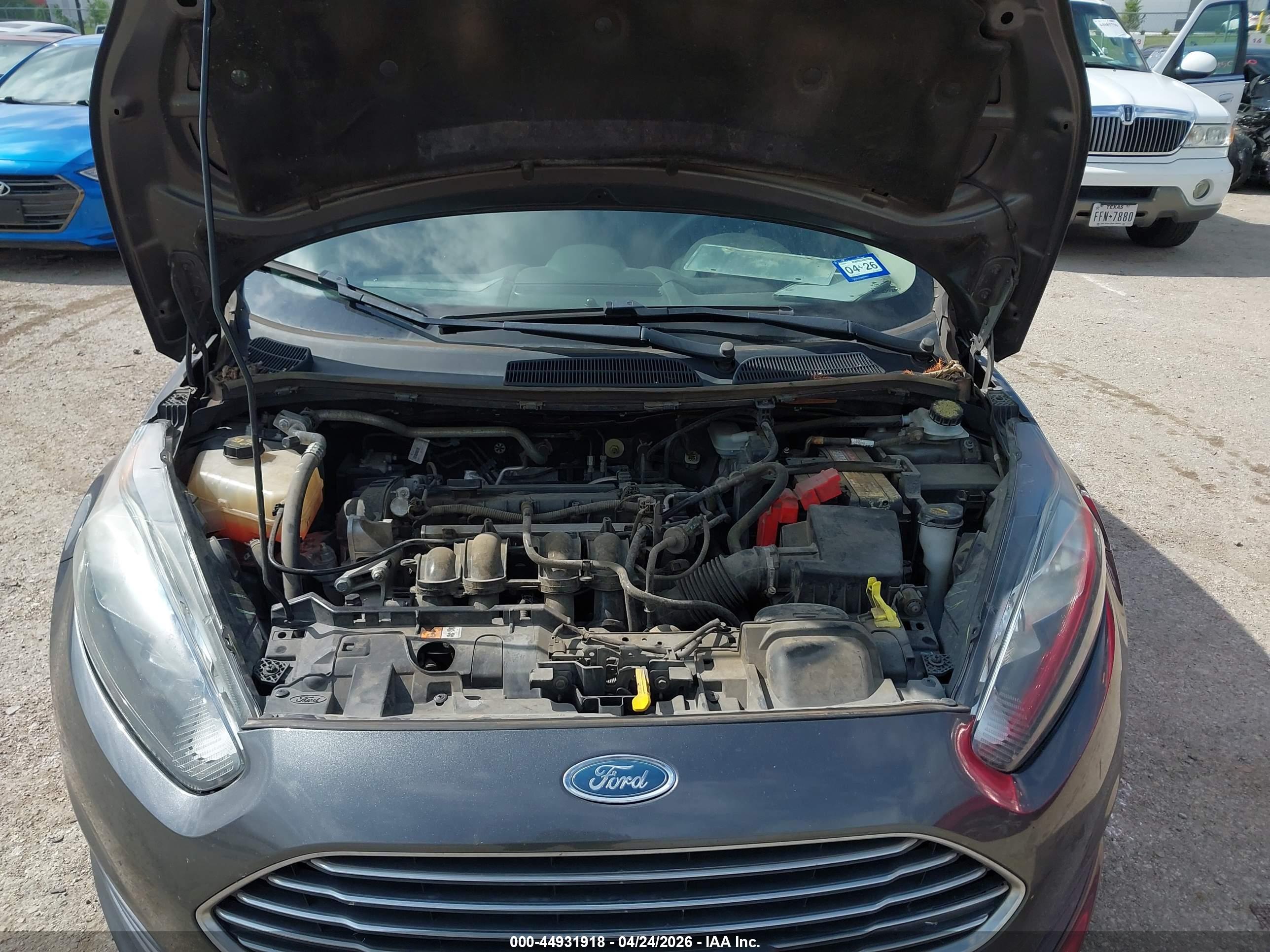 FORD FIESTA image 10