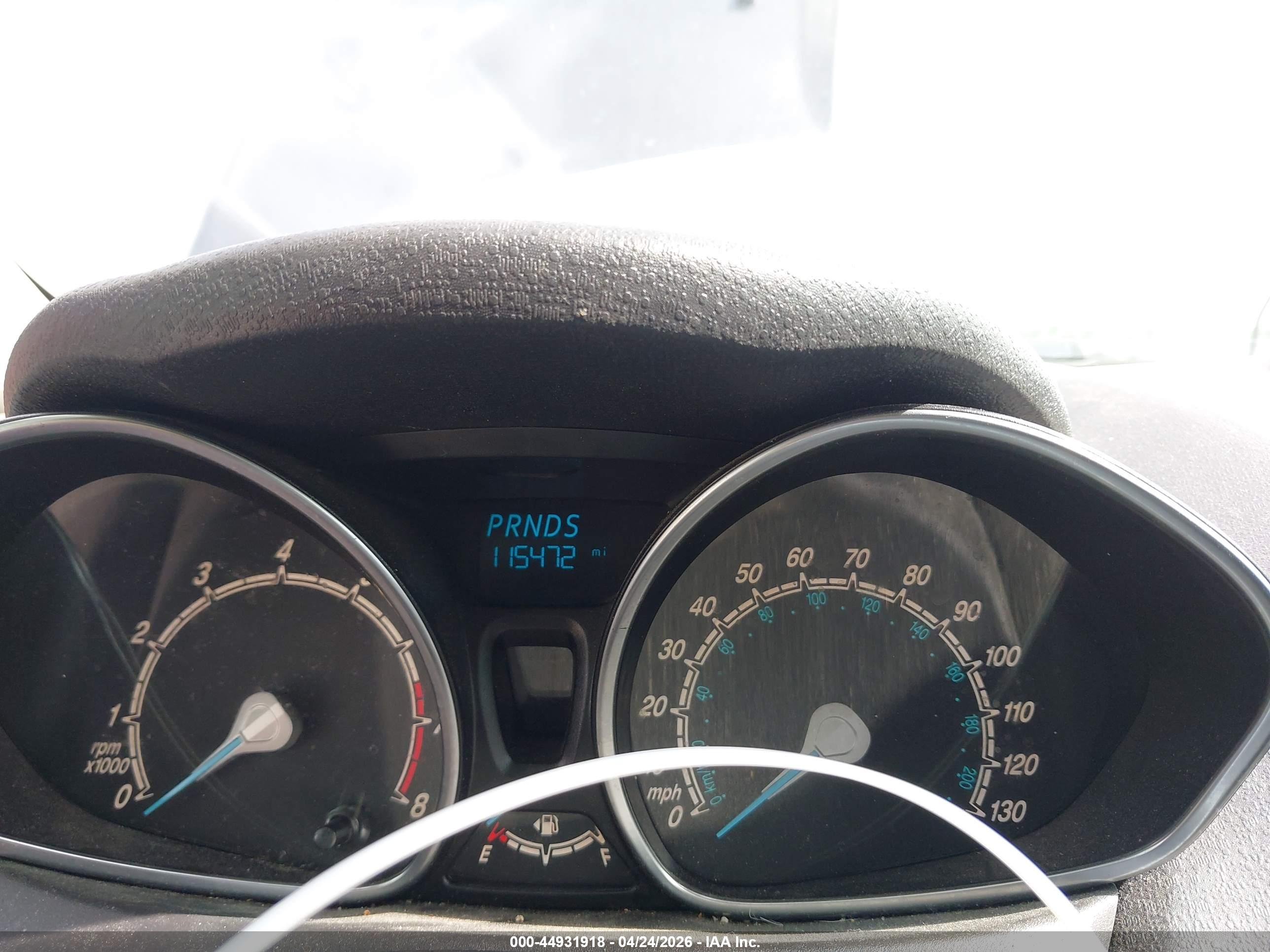 FORD FIESTA image 7