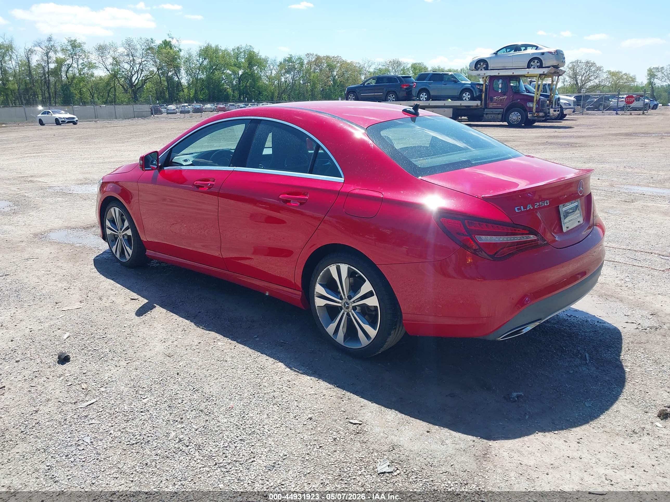 MERCEDES-BENZ CLA image 3