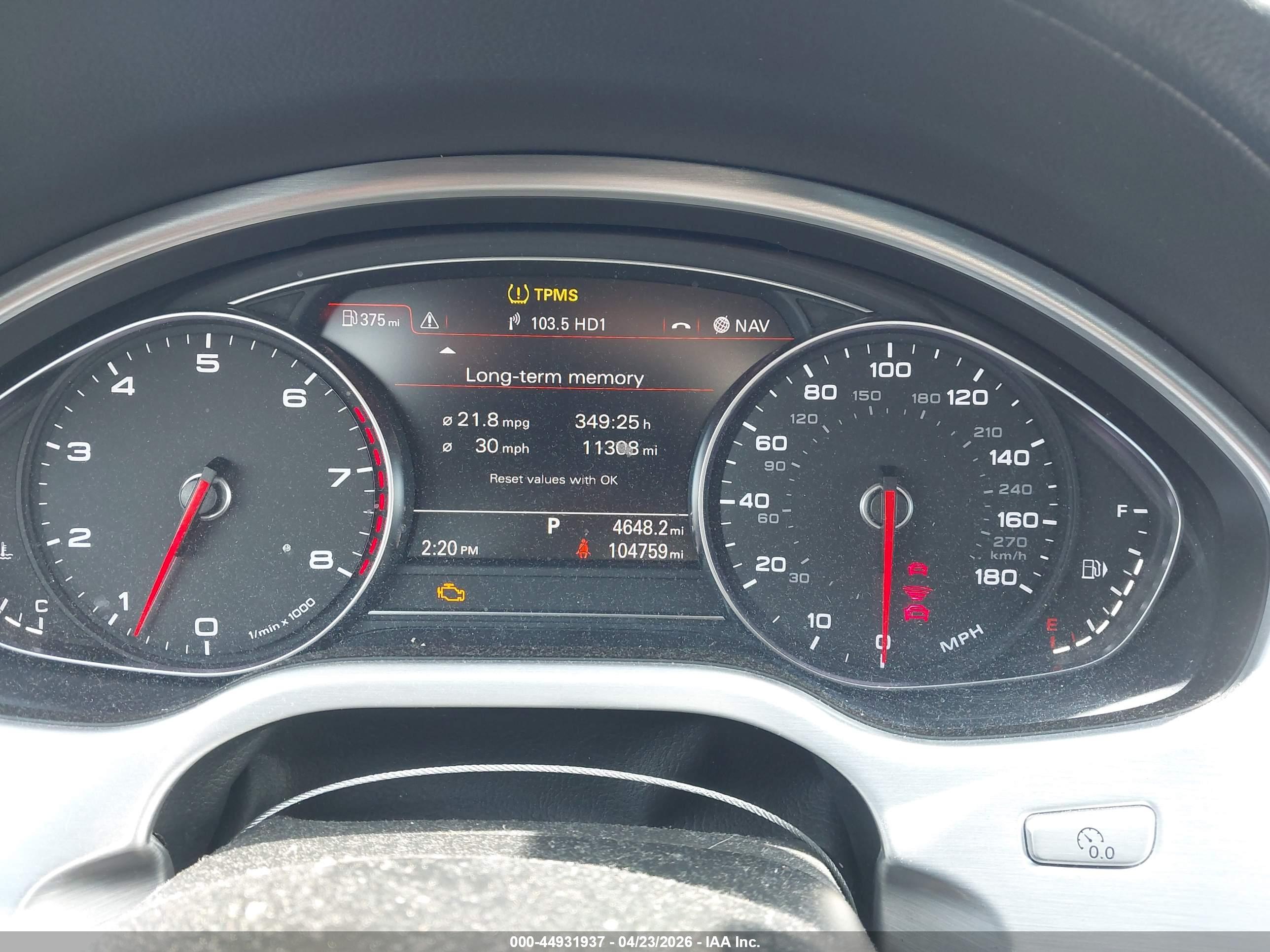AUDI A8 image 7