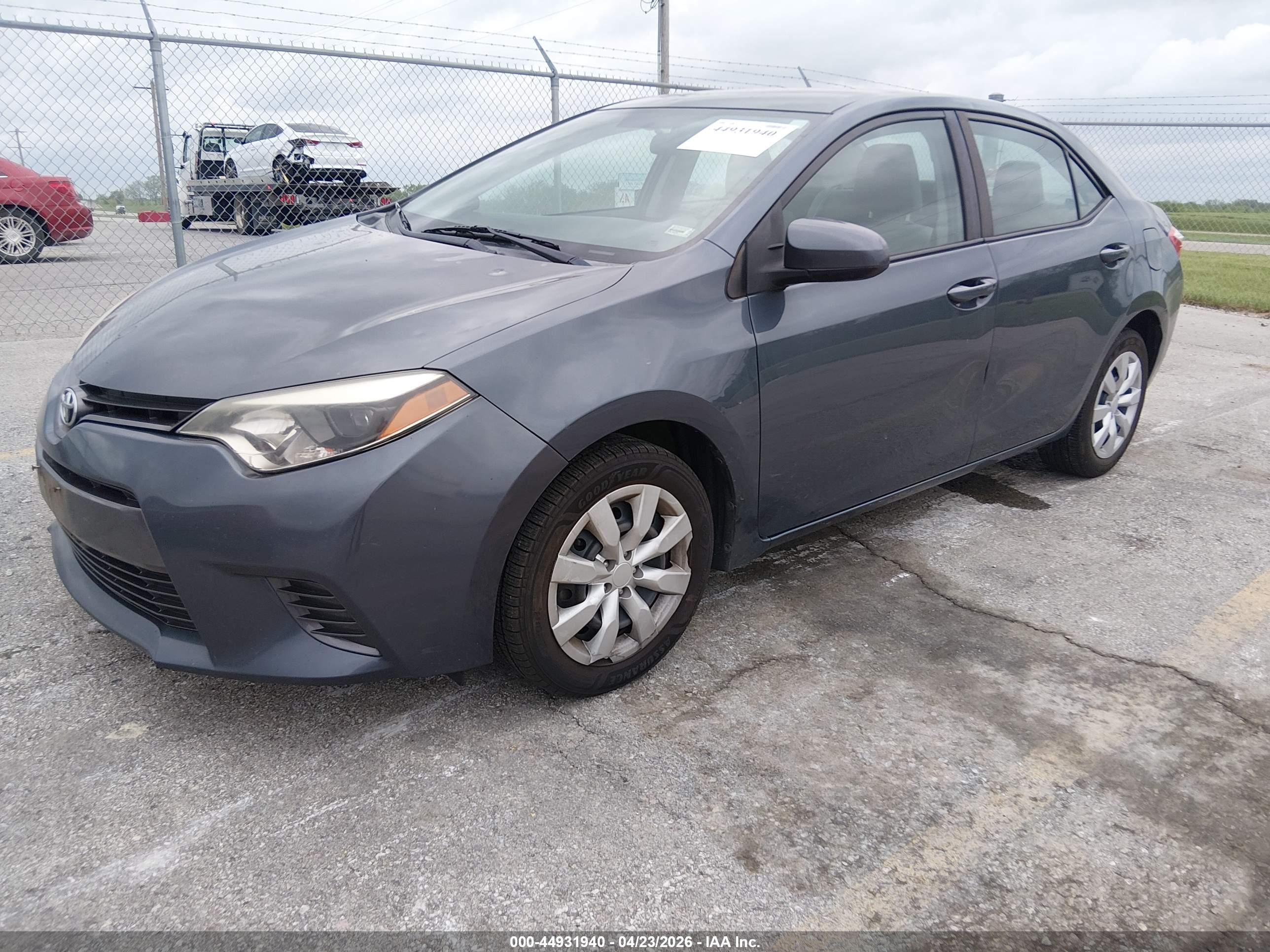 TOYOTA COROLLA image 2