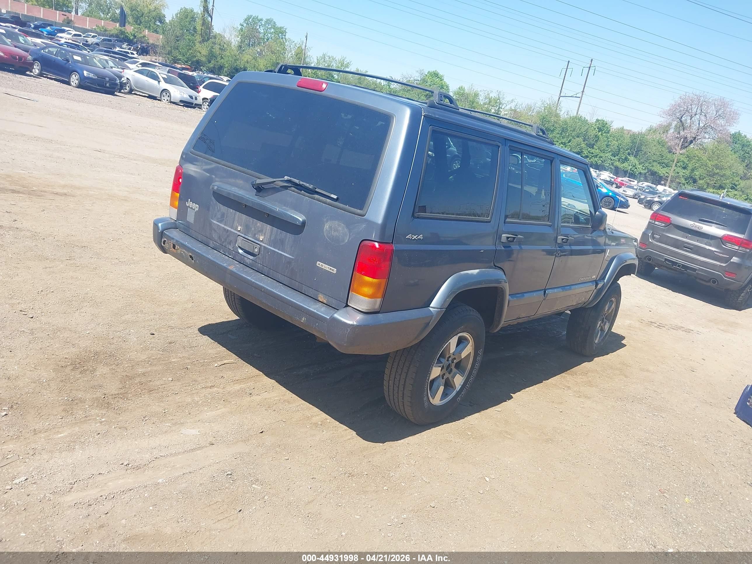JEEP CHEROKEE image 4