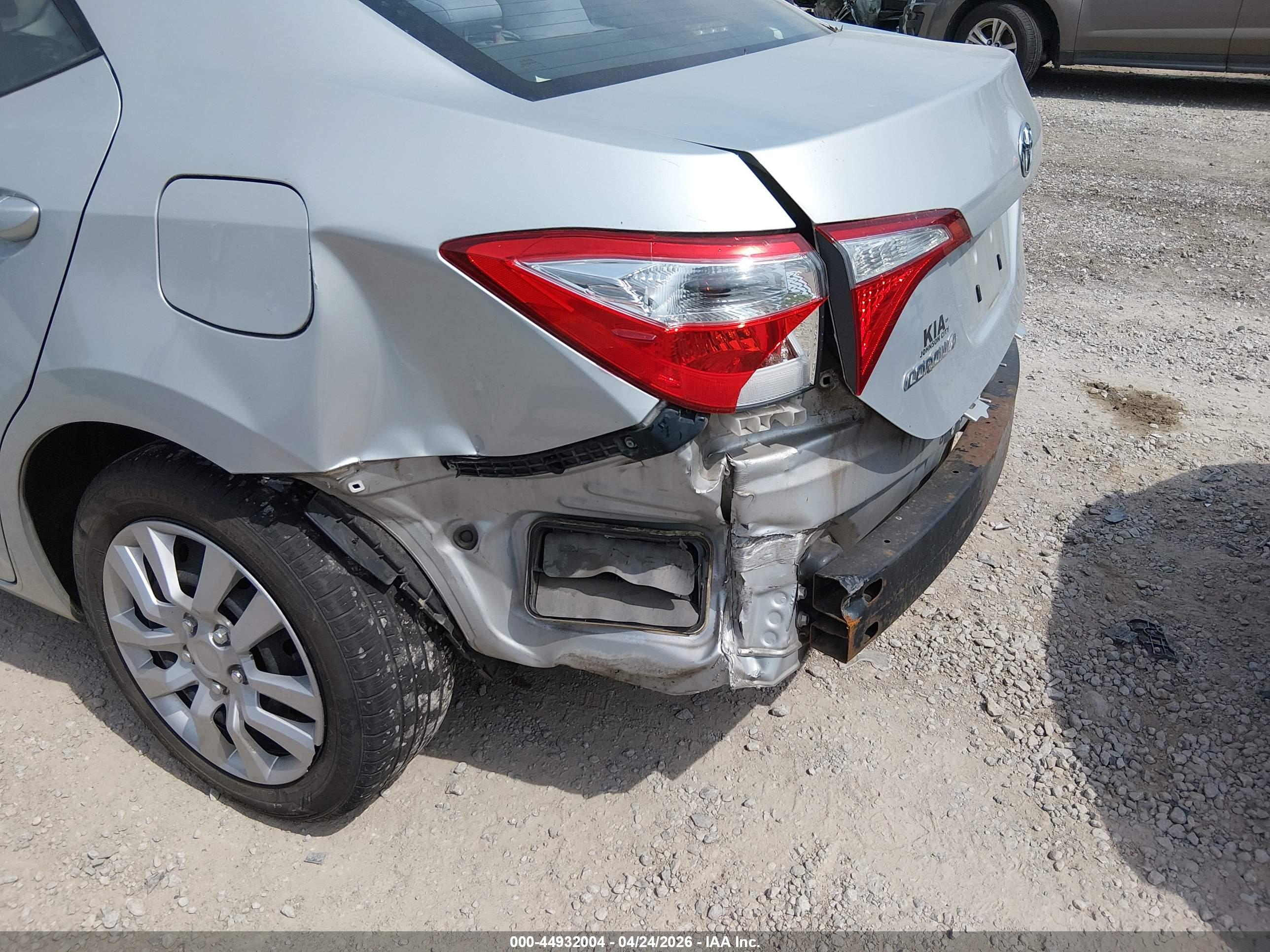 TOYOTA COROLLA image 6
