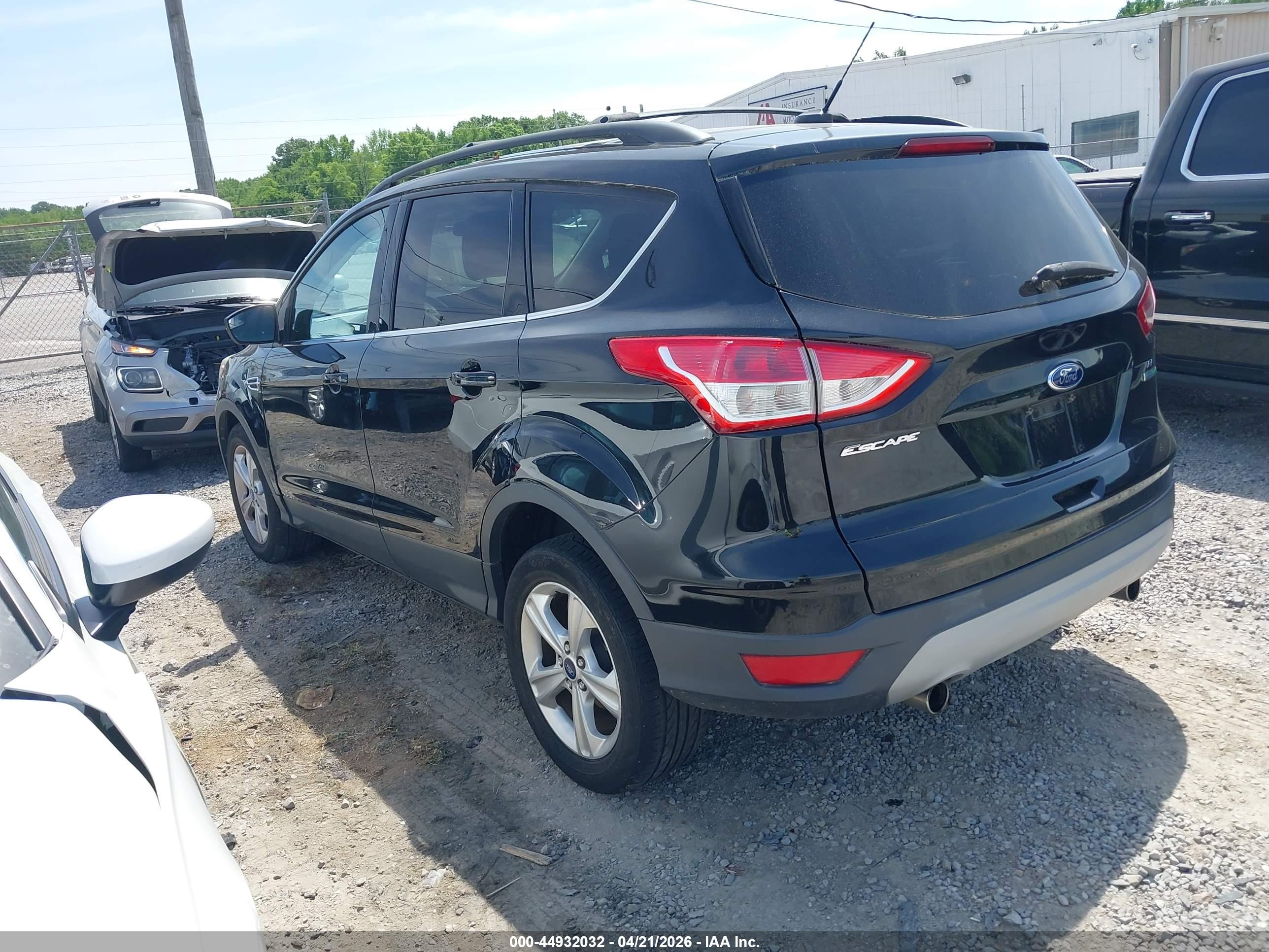FORD ESCAPE image 3