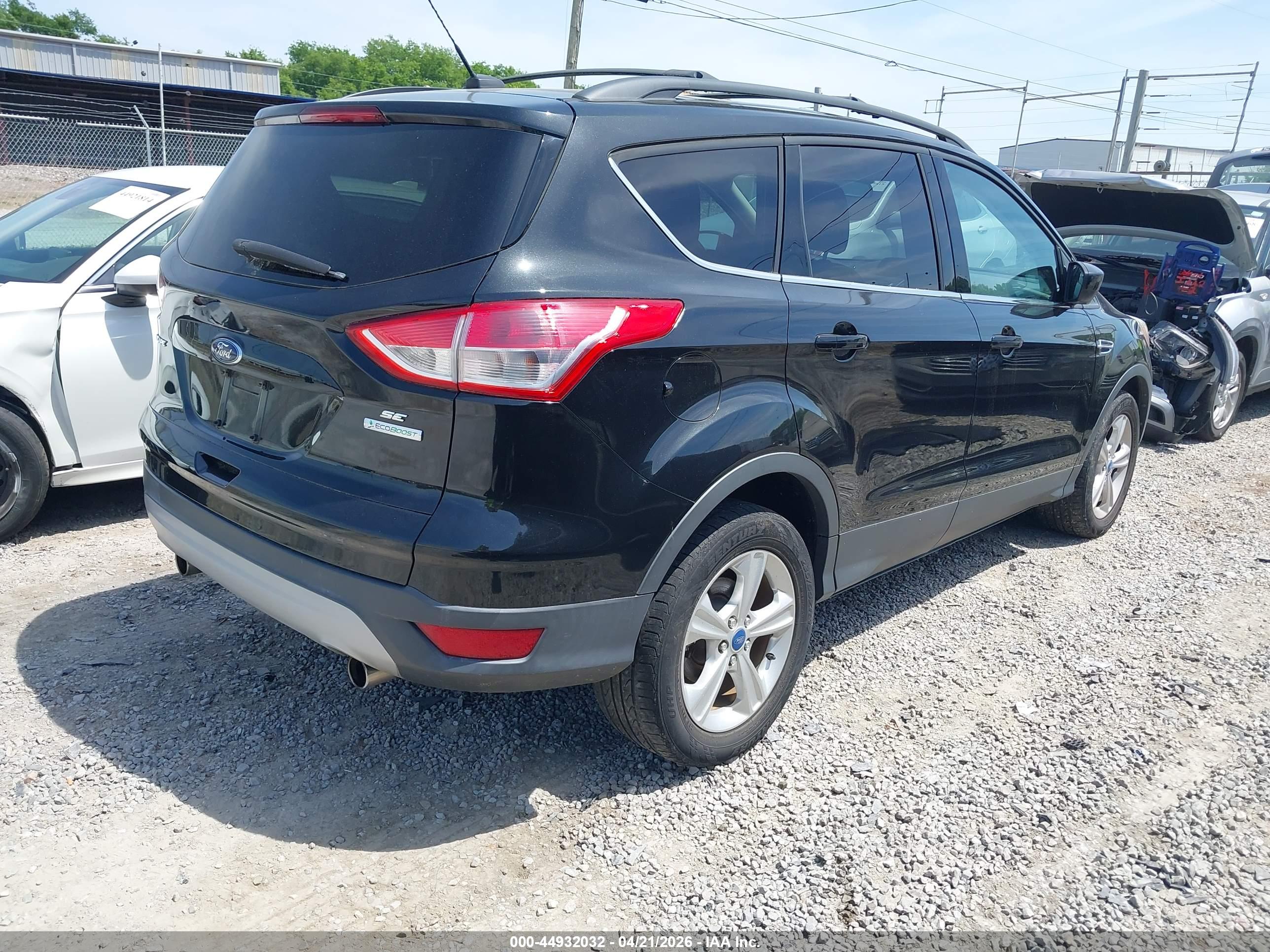 FORD ESCAPE image 4
