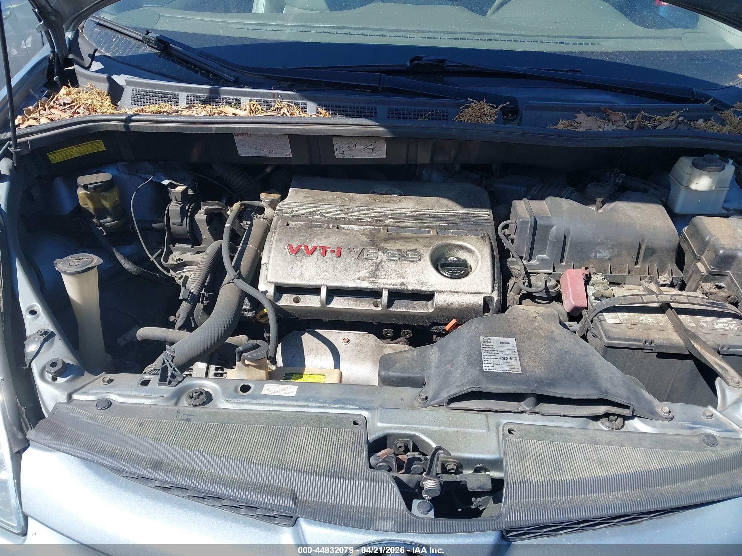 TOYOTA SIENNA image 10