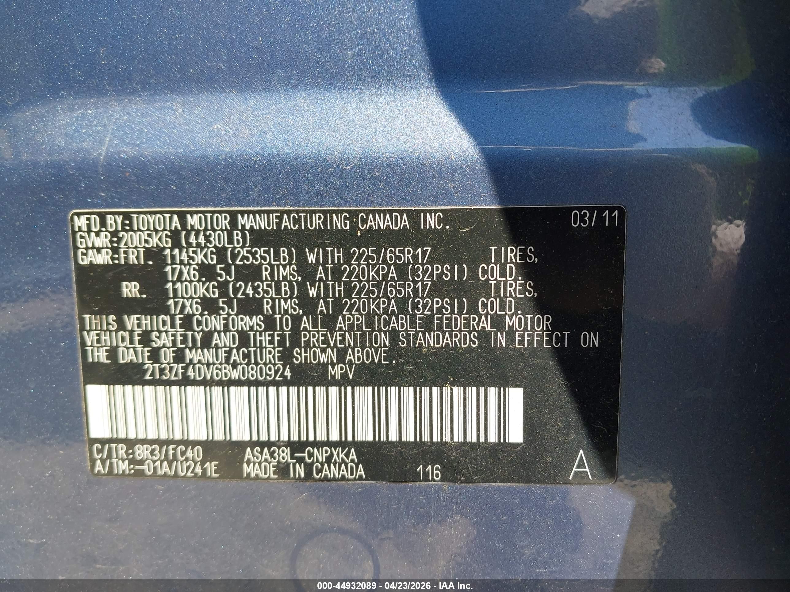 TOYOTA RAV4 image 9