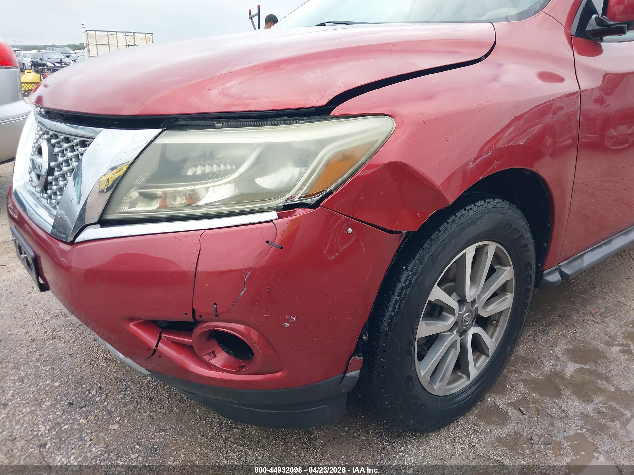 NISSAN PATHFINDER image 6