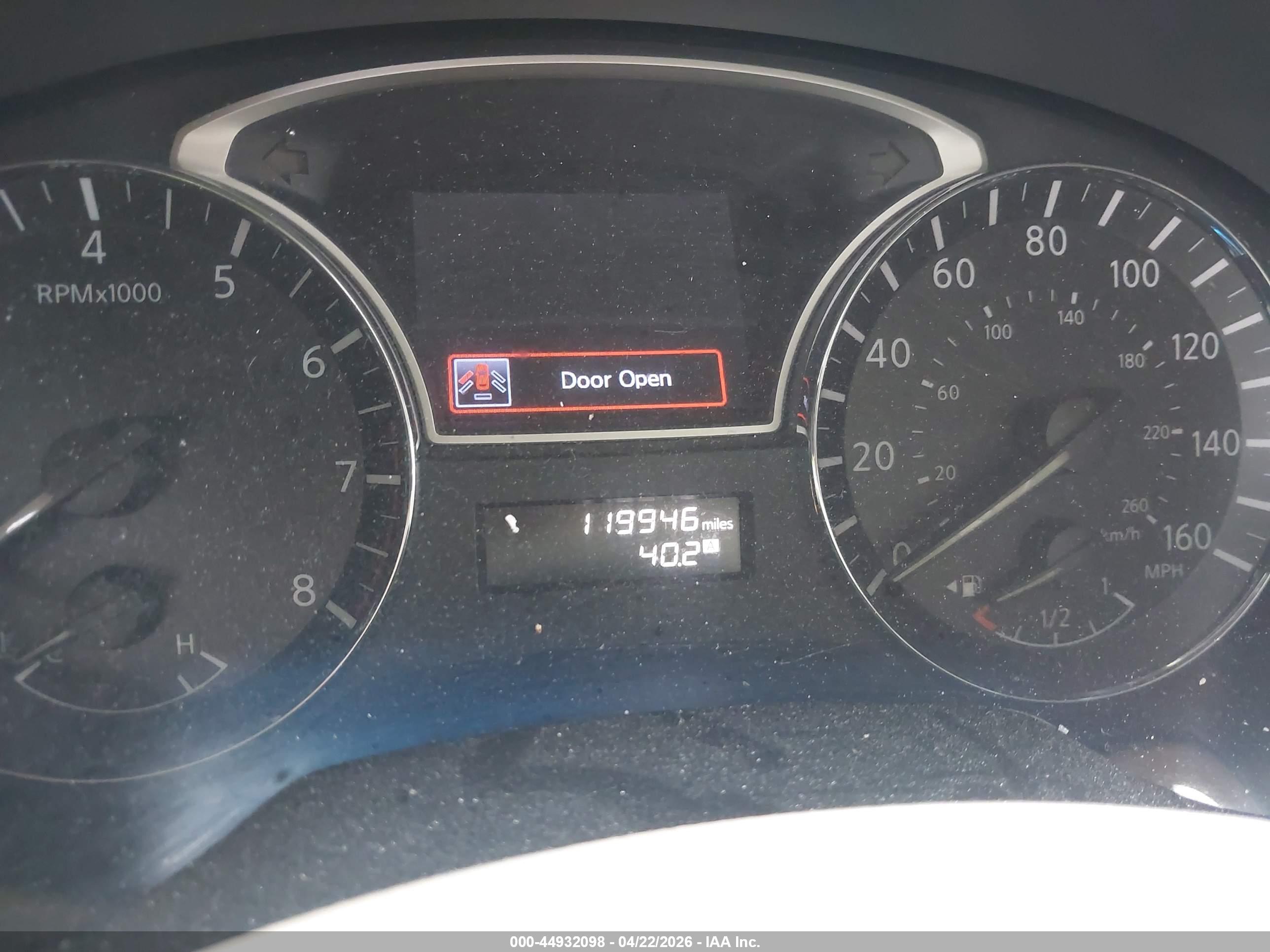 NISSAN PATHFINDER image 7