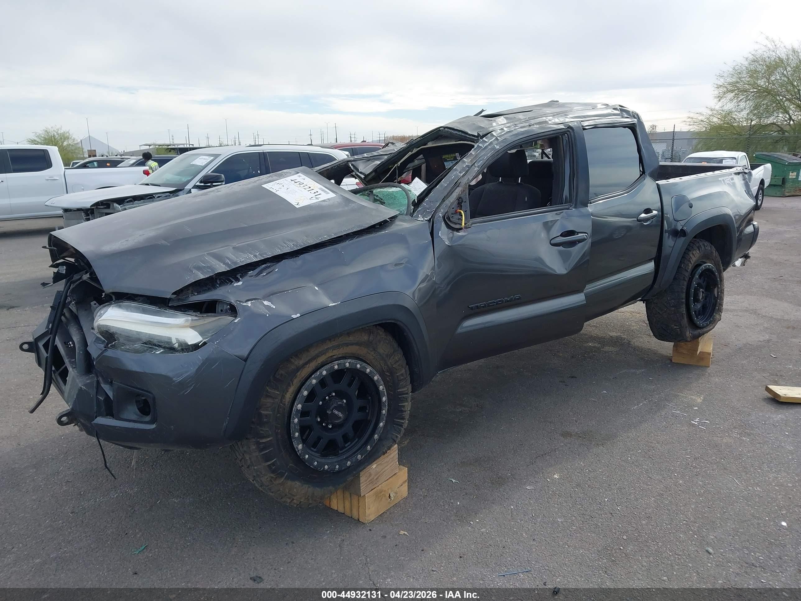 TOYOTA TACOMA image 2