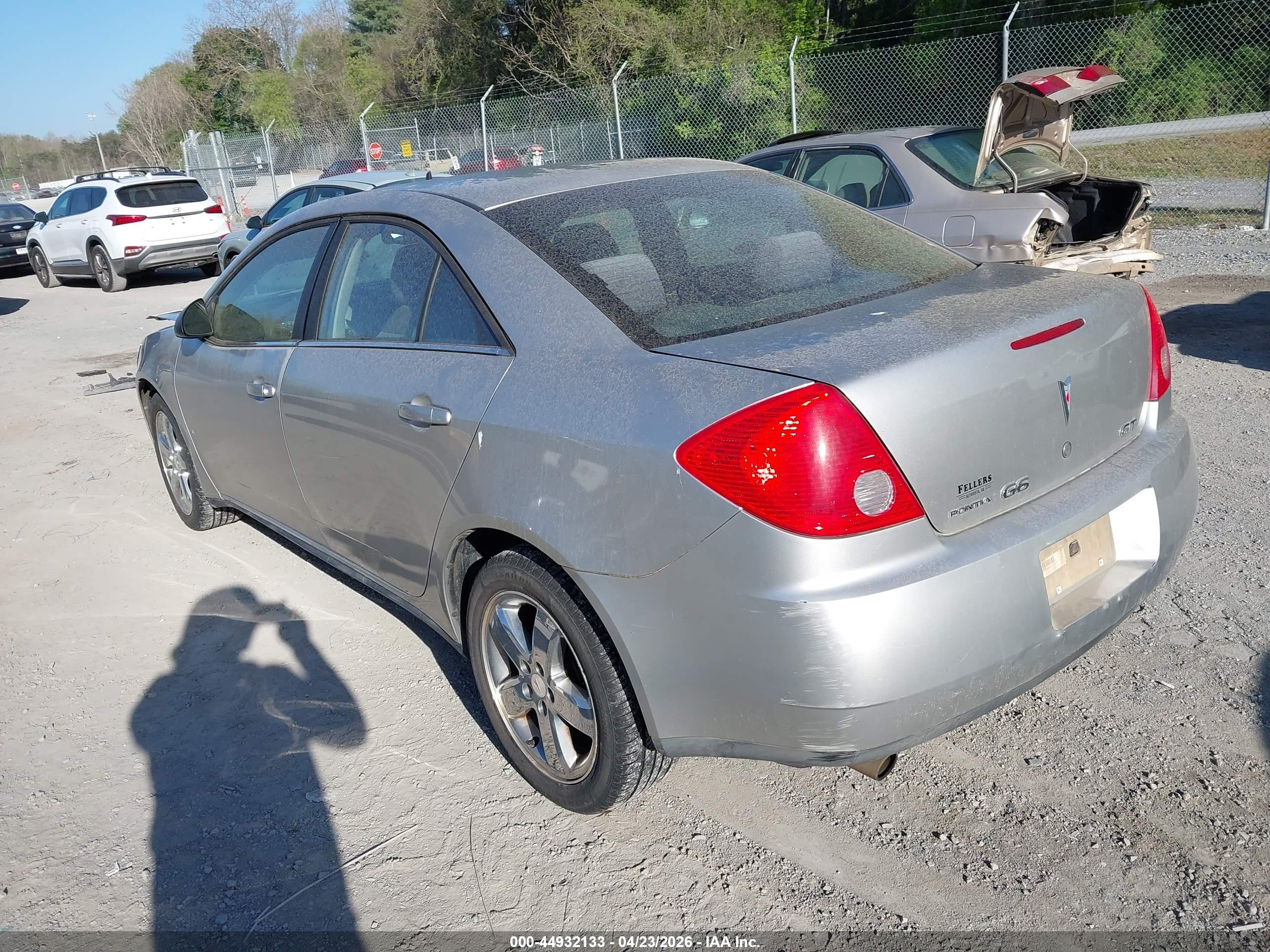 PONTIAC G6 image 3
