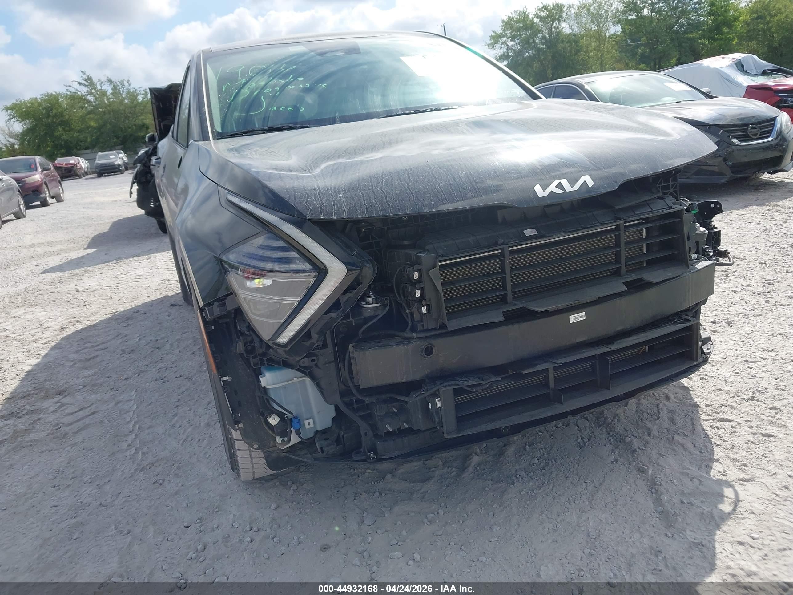KIA SPORTAGE image 6