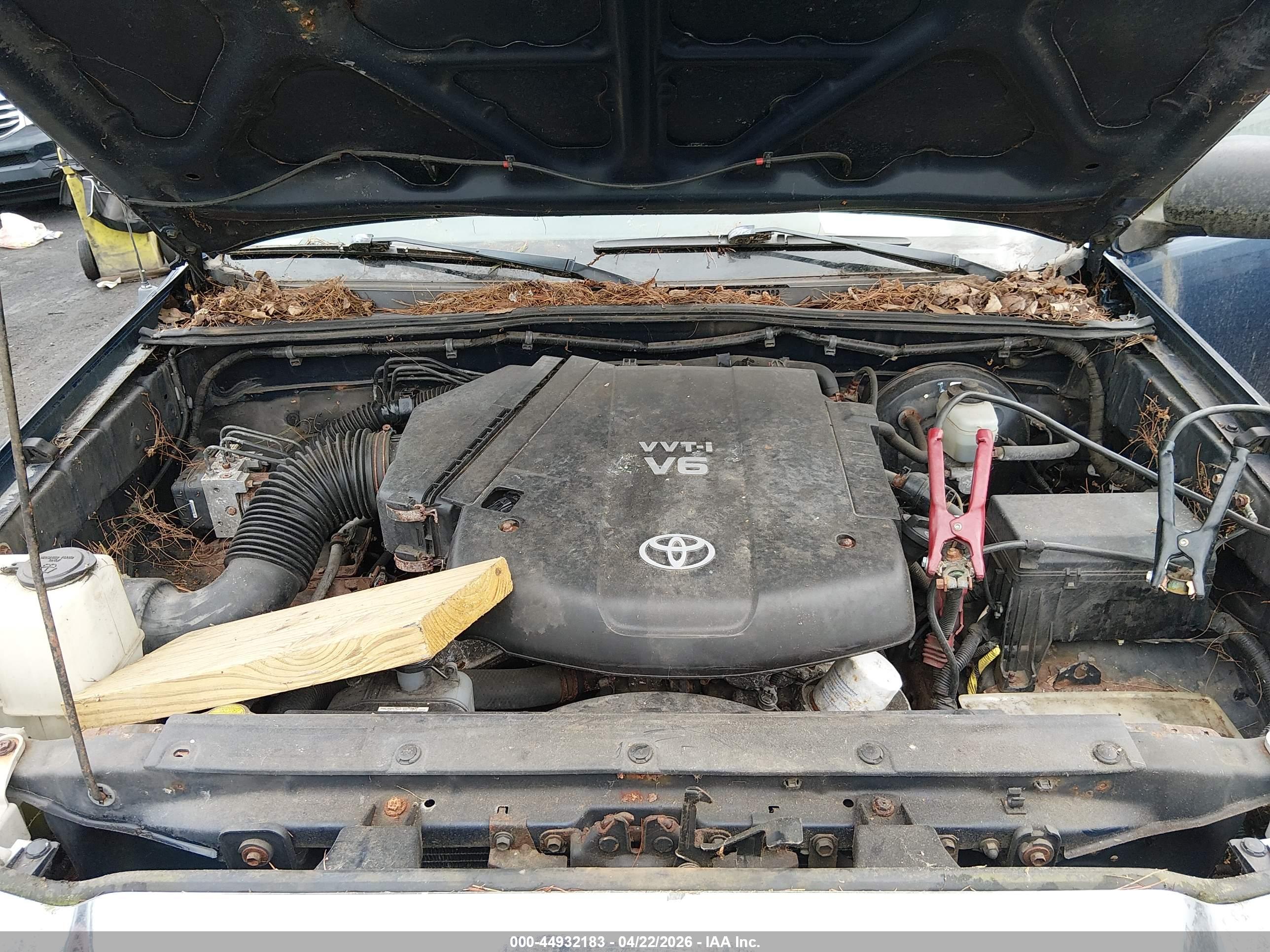 TOYOTA TACOMA image 10