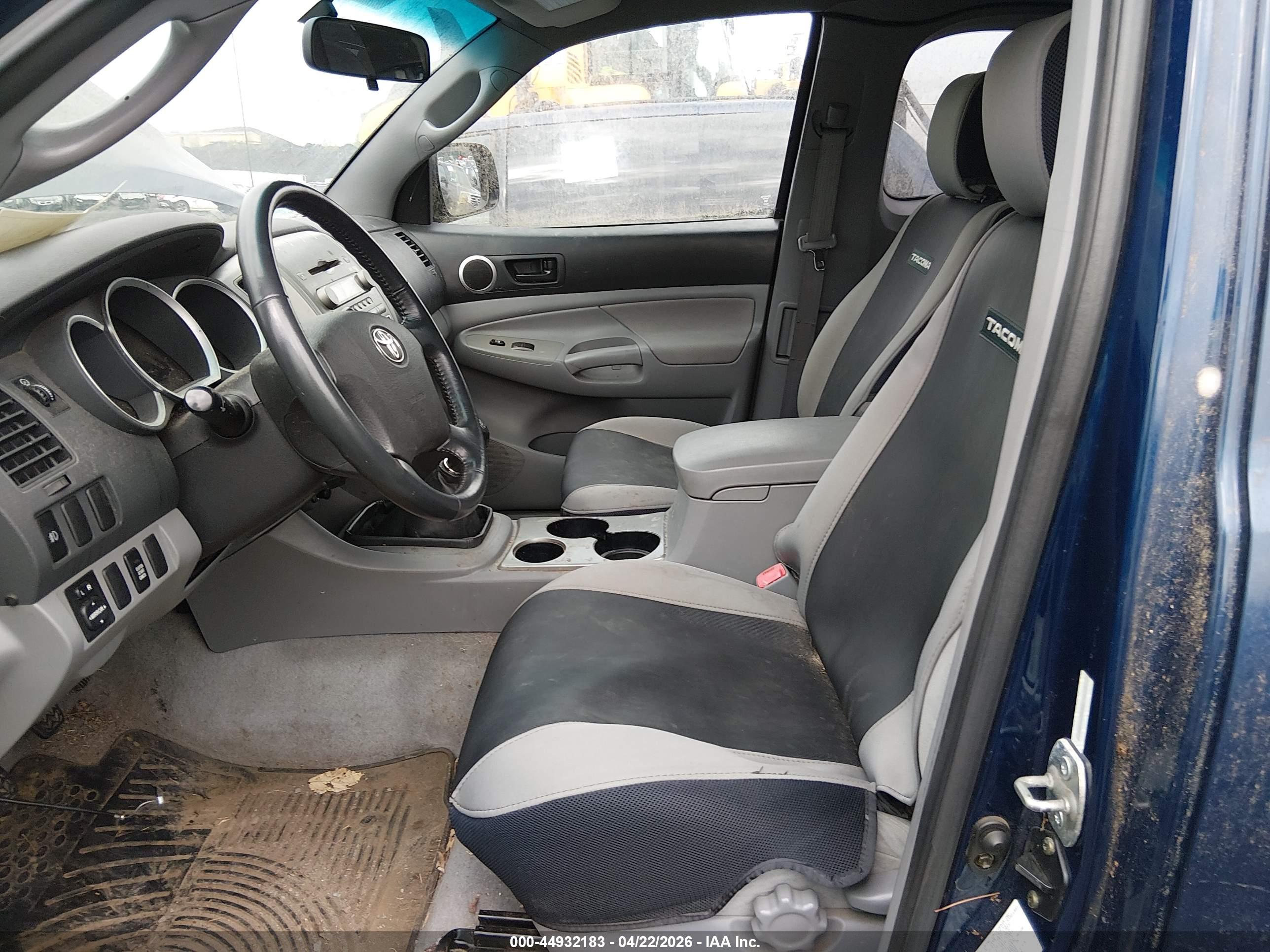 TOYOTA TACOMA image 5