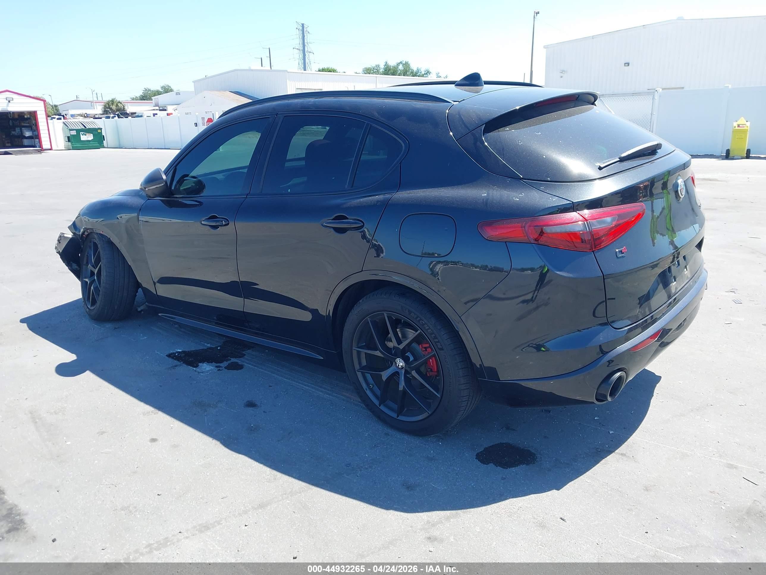ALFA ROMEO image 3