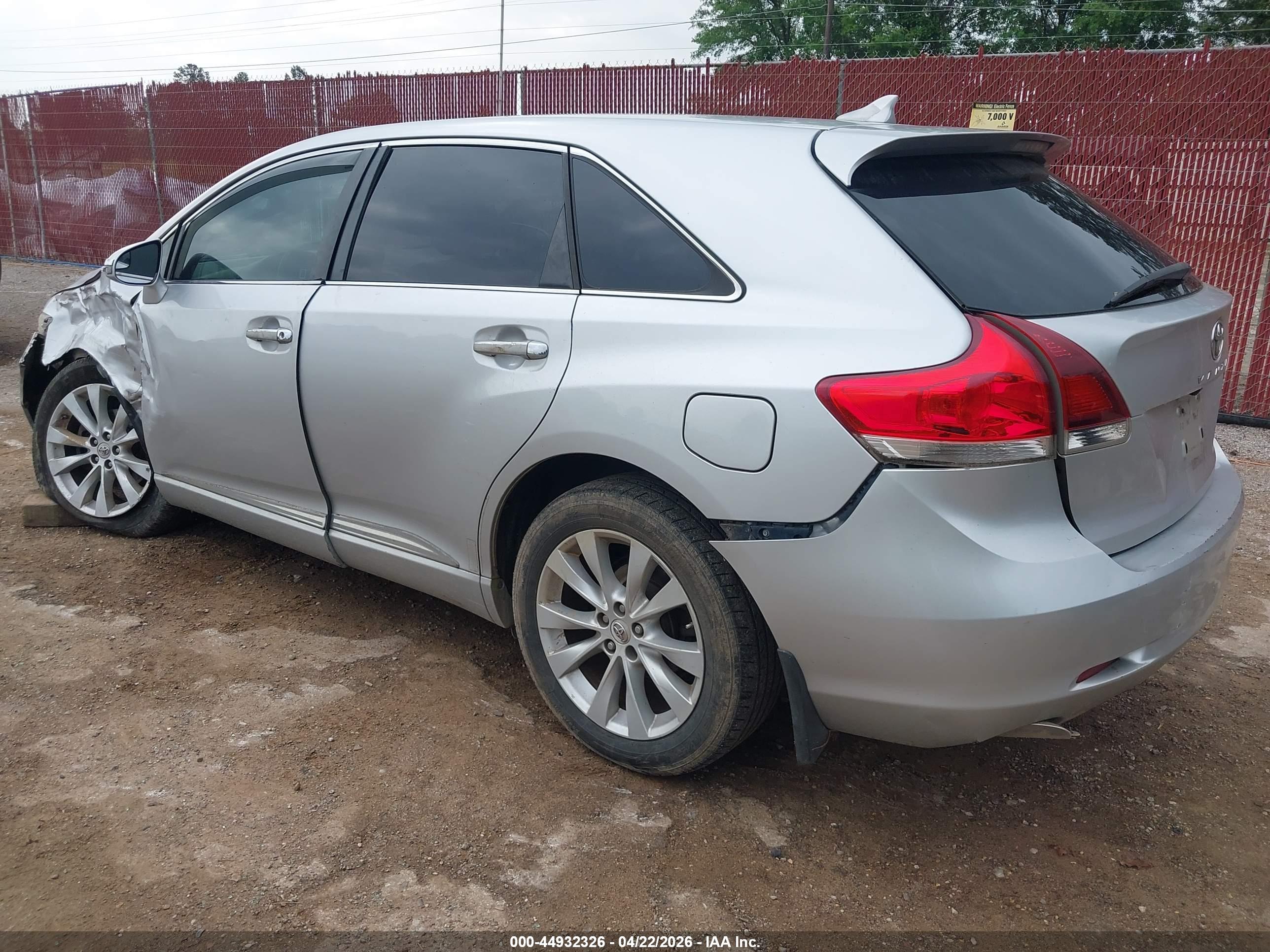 TOYOTA VENZA image 3