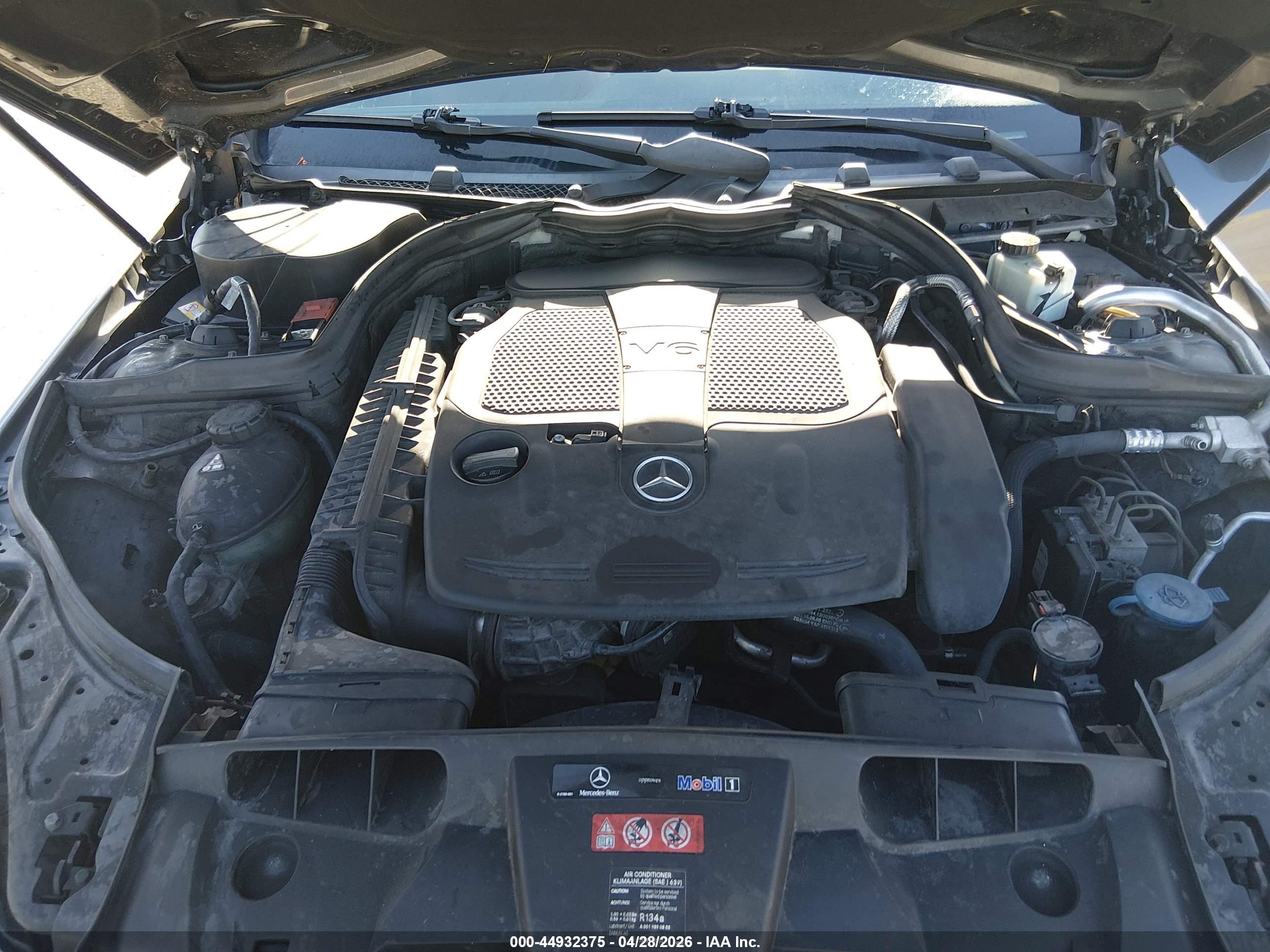 MERCEDES-BENZ E image 10