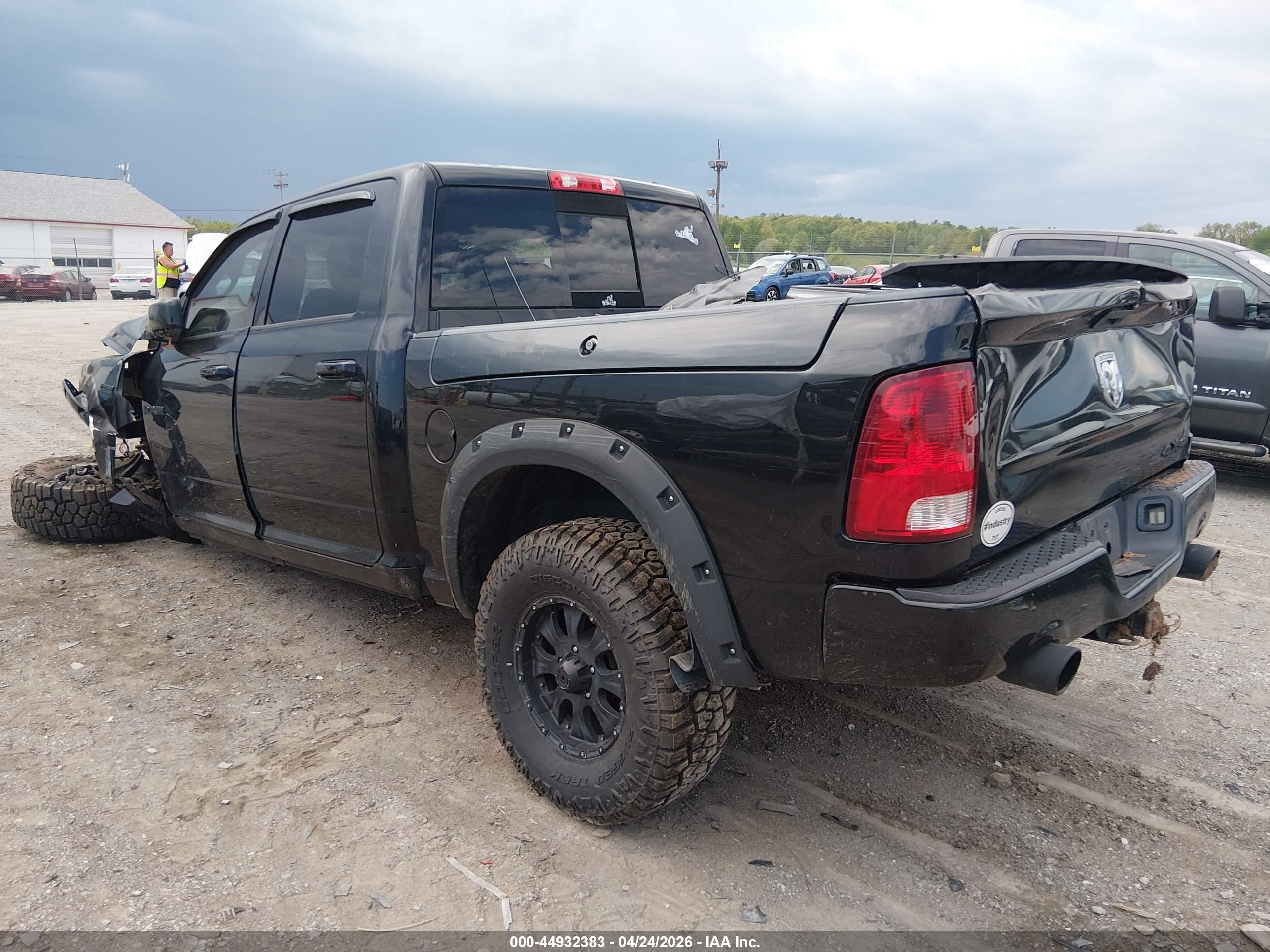 DODGE RAM image 3