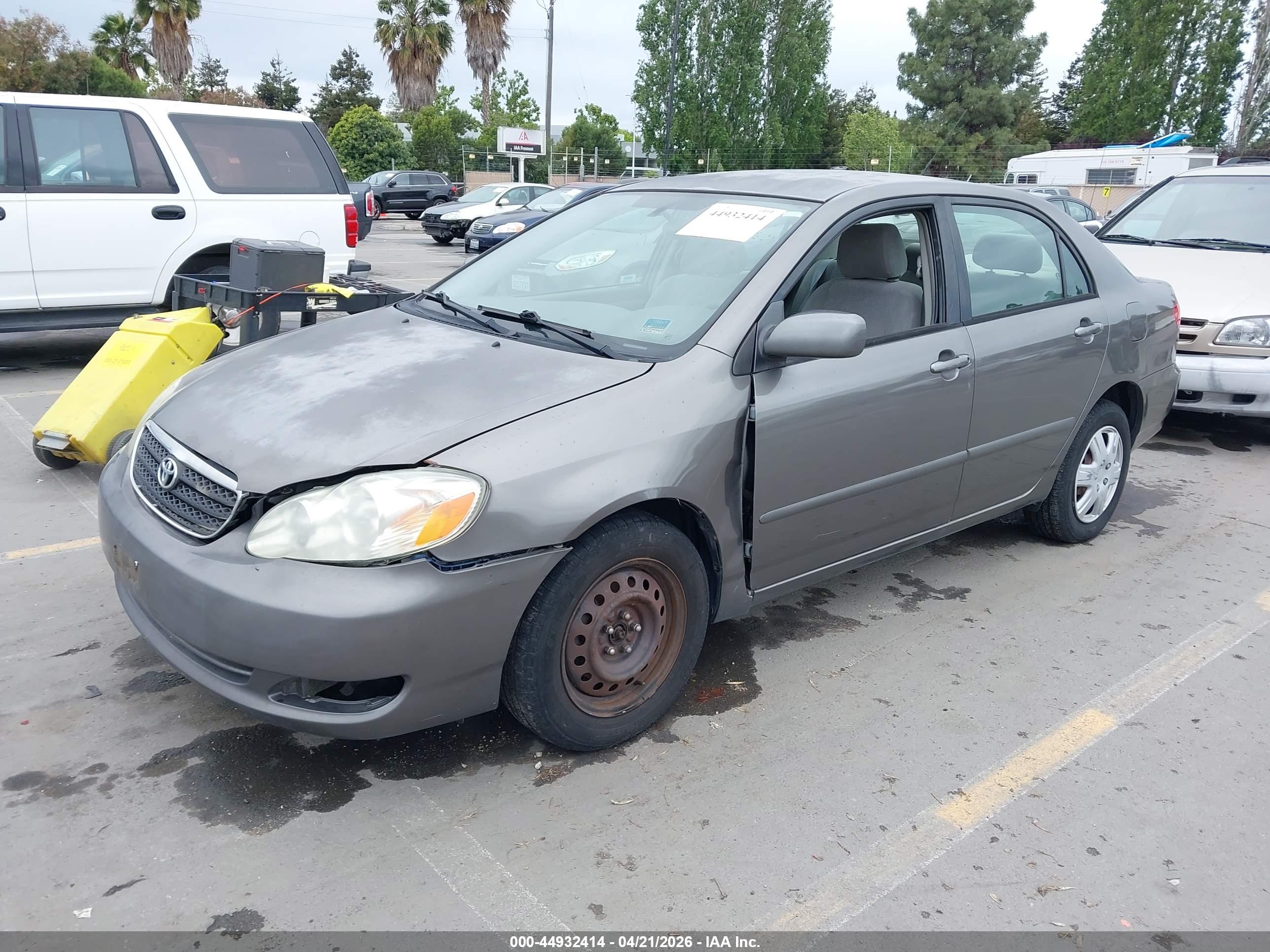 TOYOTA COROLLA image 2