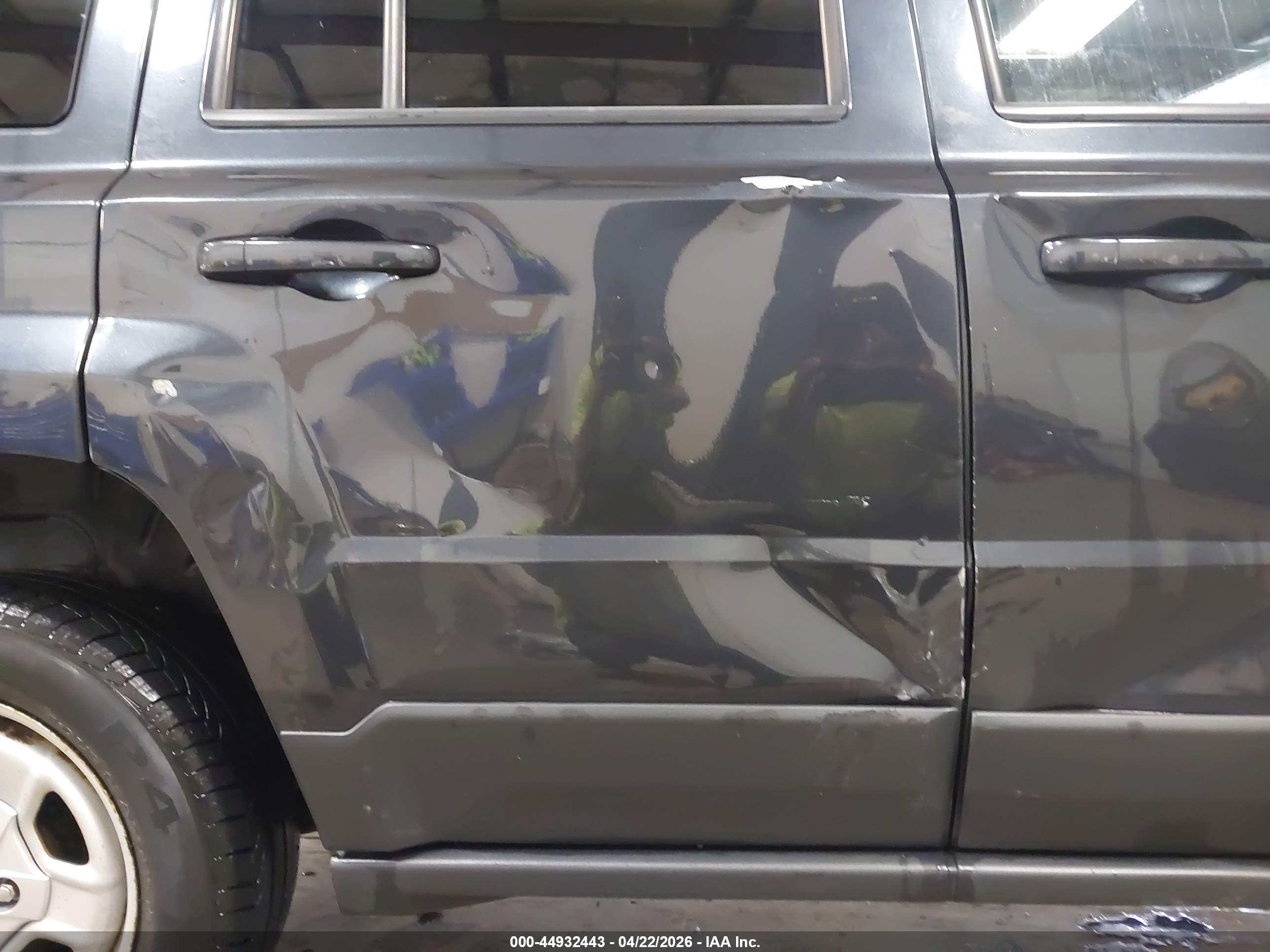 JEEP PATRIOT image 6