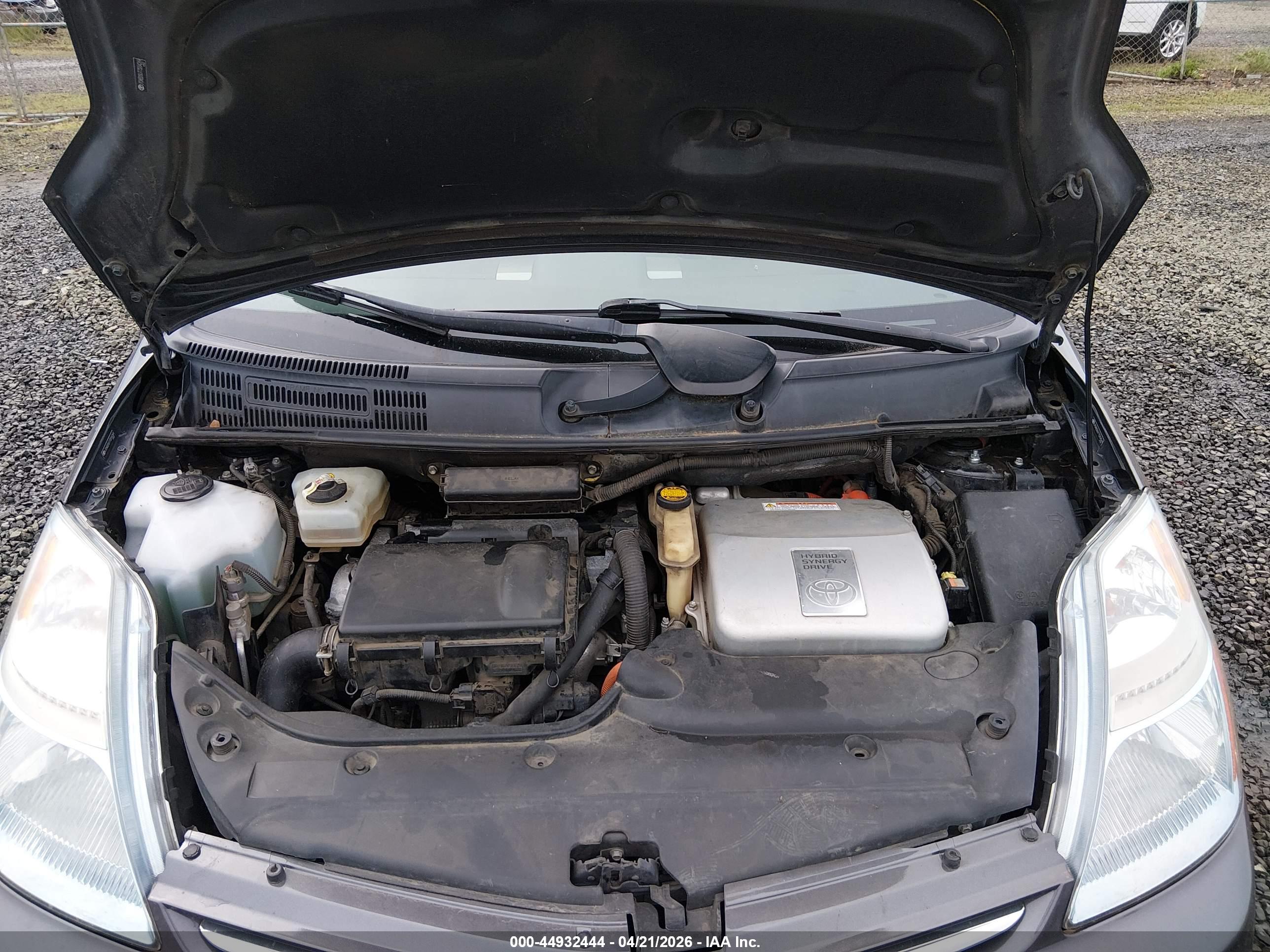 TOYOTA PRIUS image 10