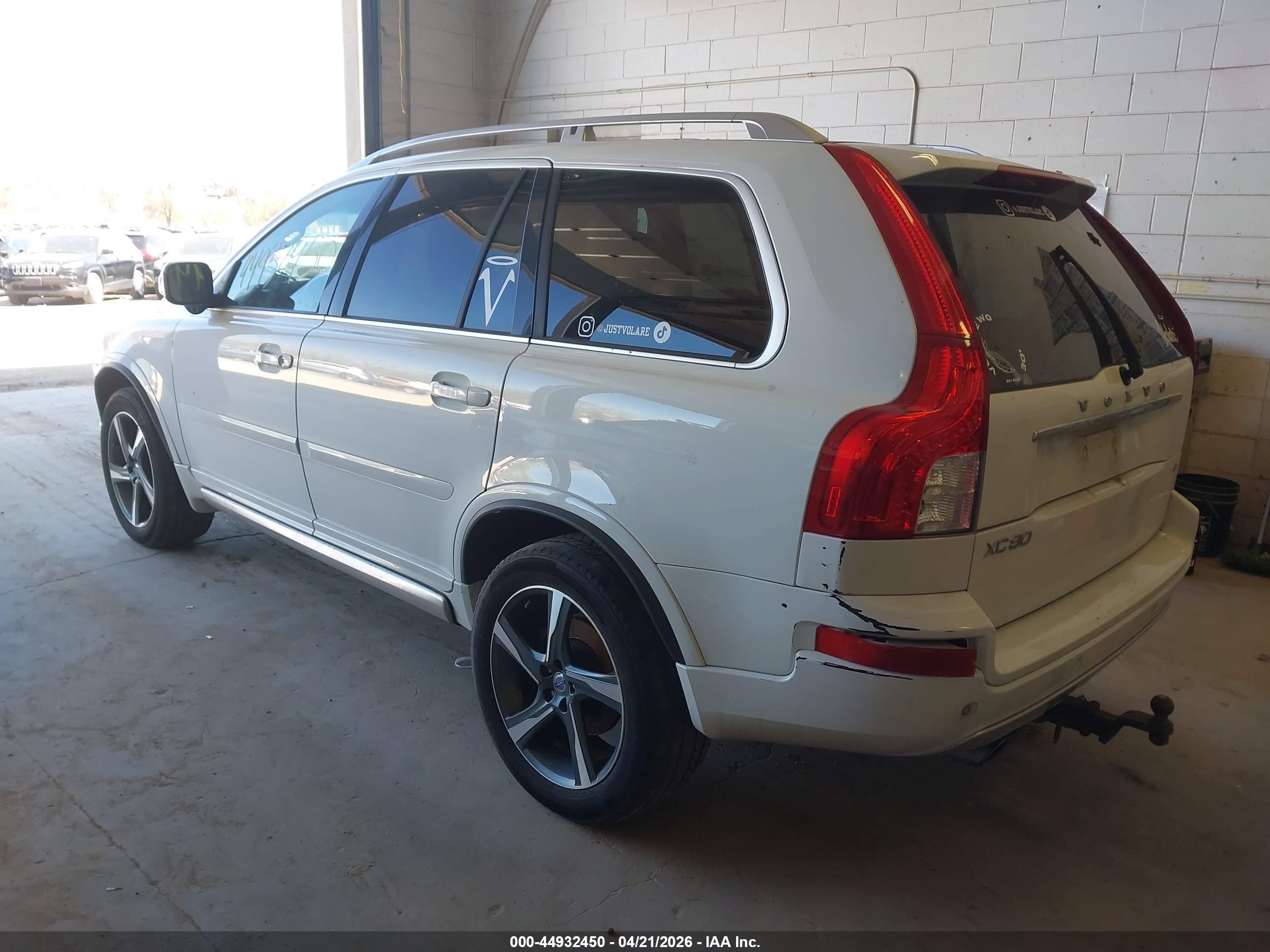 VOLVO XC90 image 3