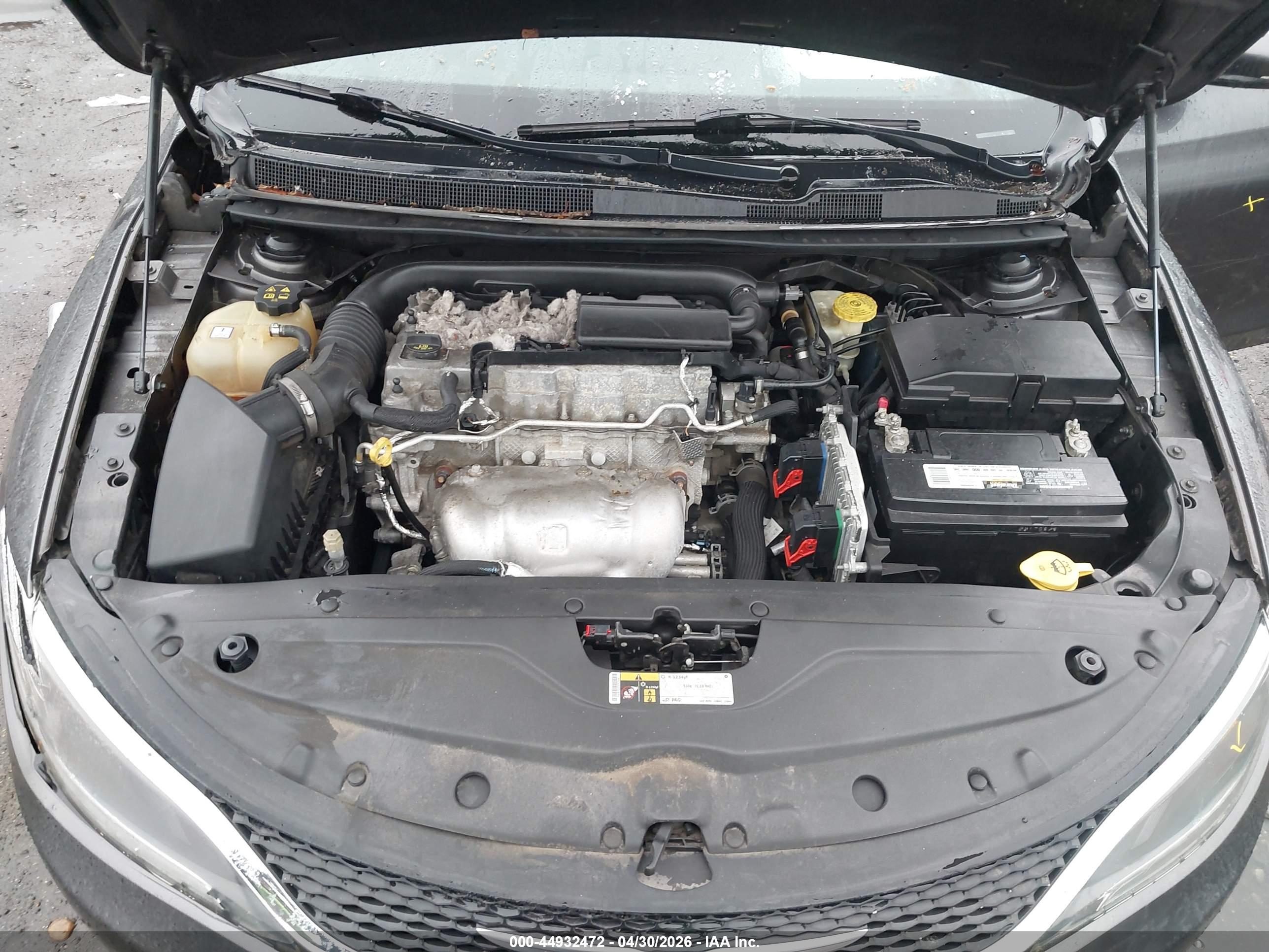 CHRYSLER 200 image 10