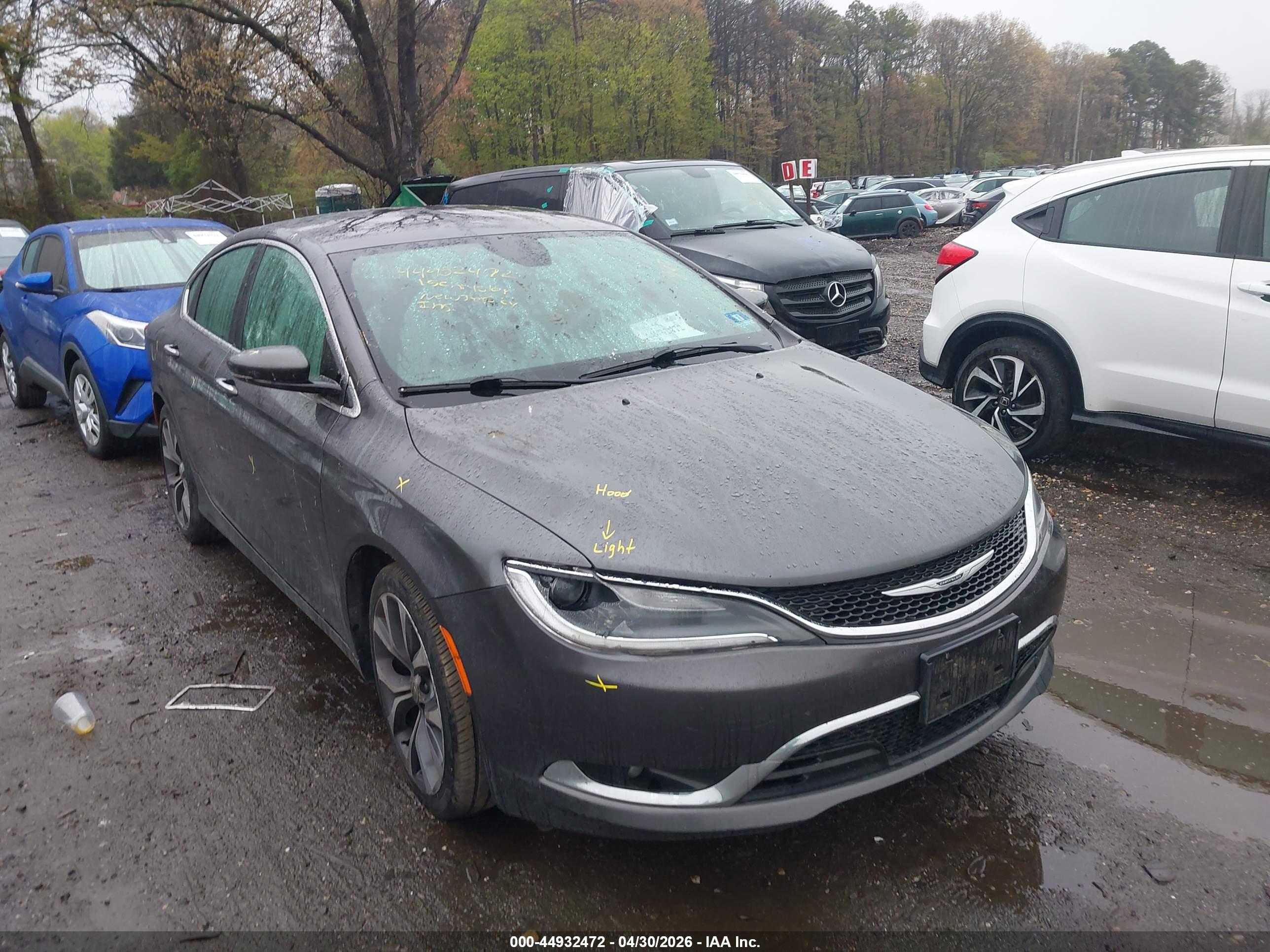 CHRYSLER 200 image 6