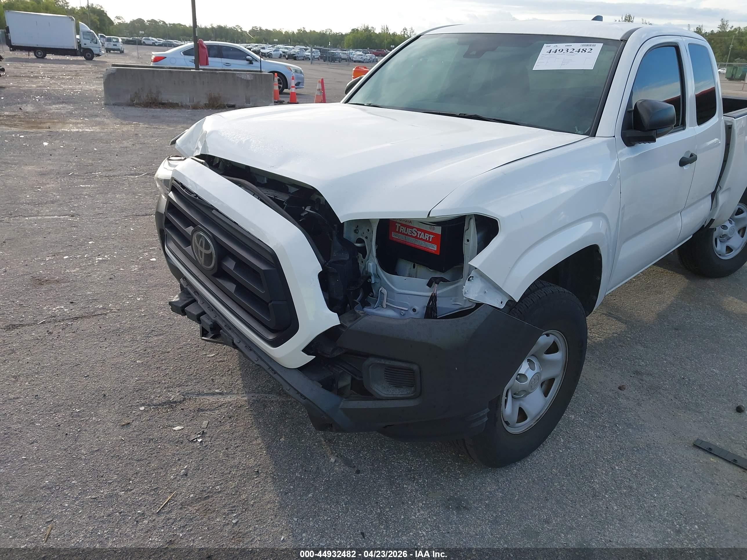 TOYOTA TACOMA image 6