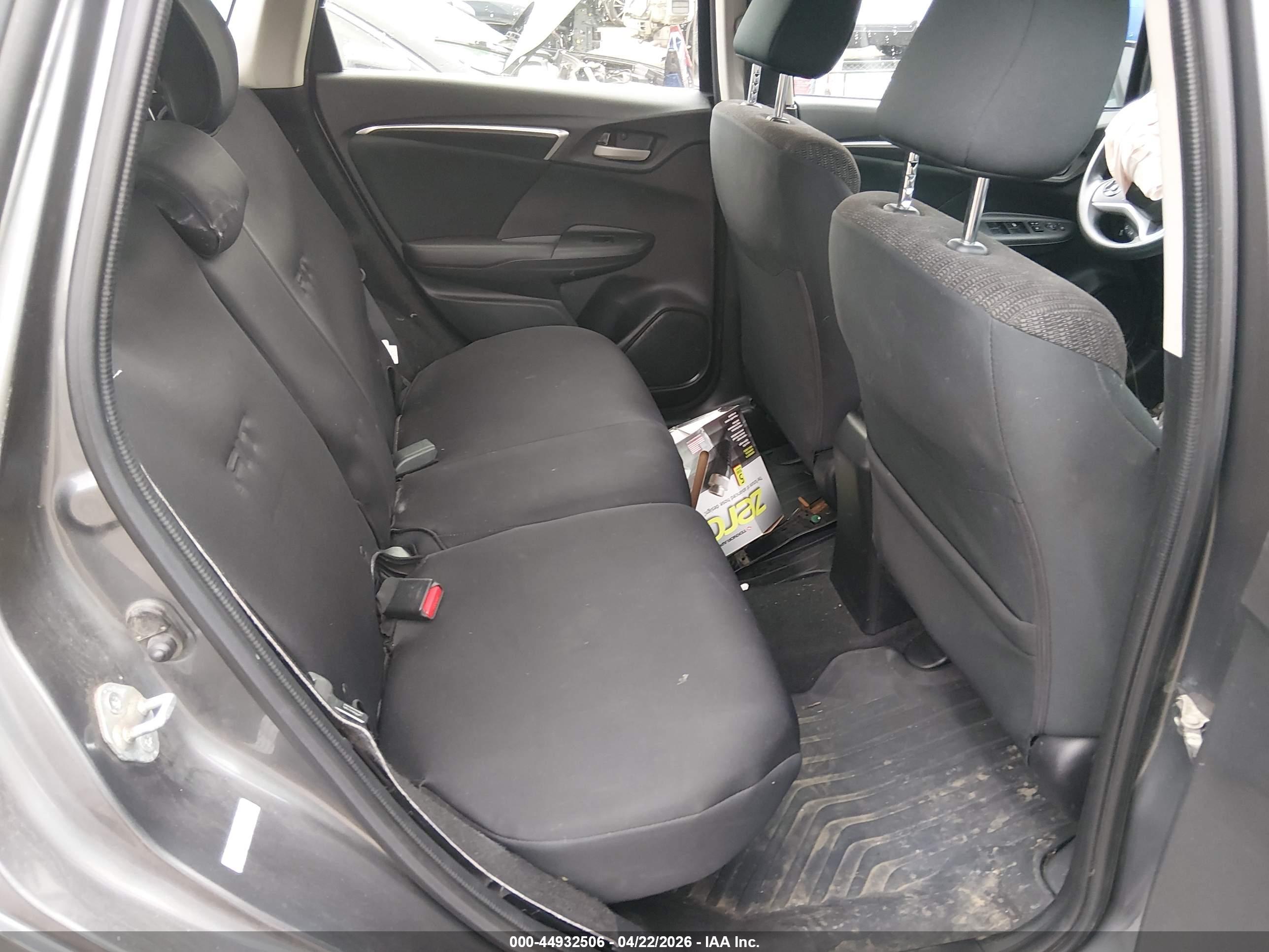 HONDA FIT image 8