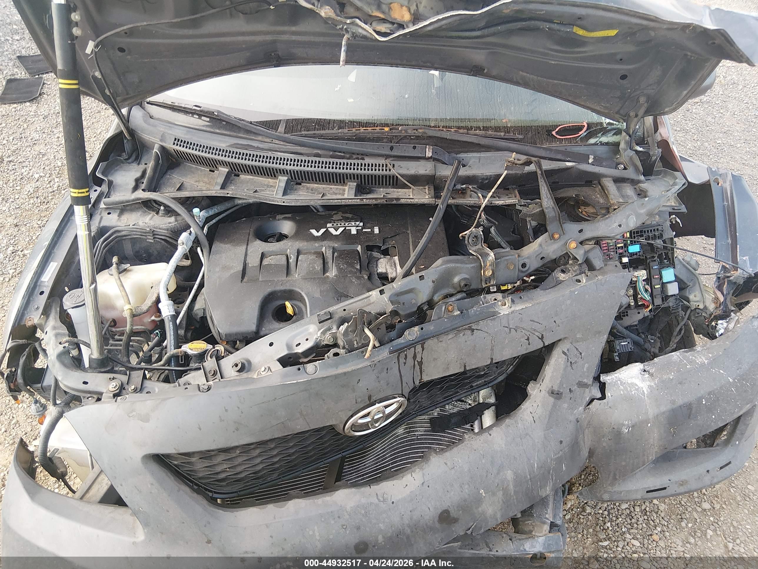 TOYOTA COROLLA image 10