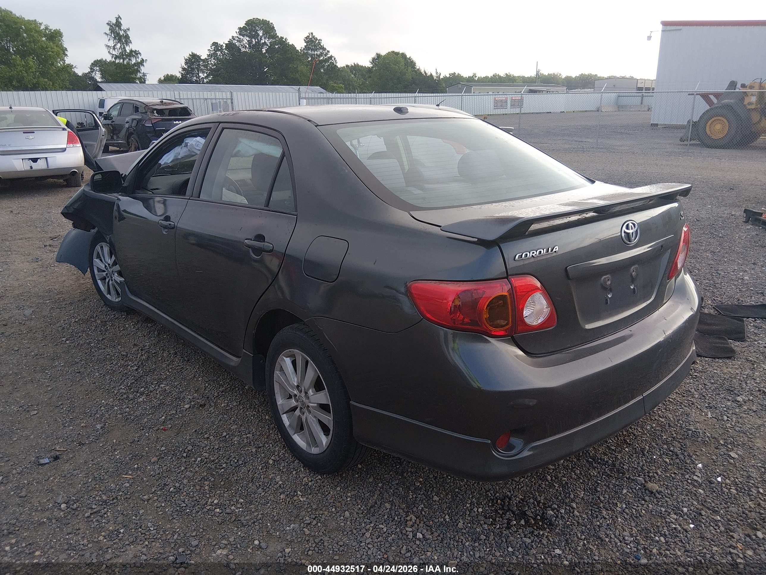 TOYOTA COROLLA image 3