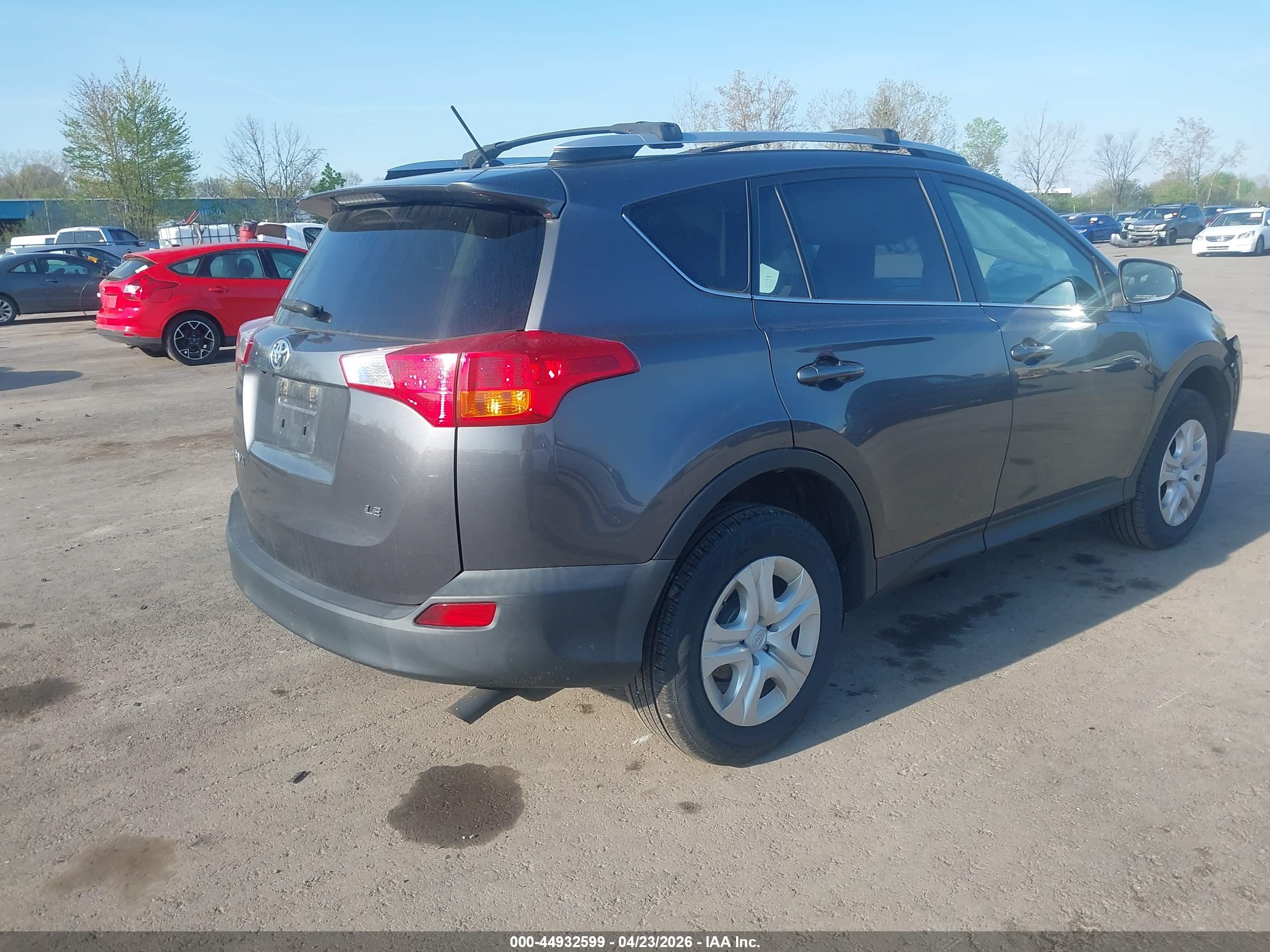 TOYOTA RAV4 image 4