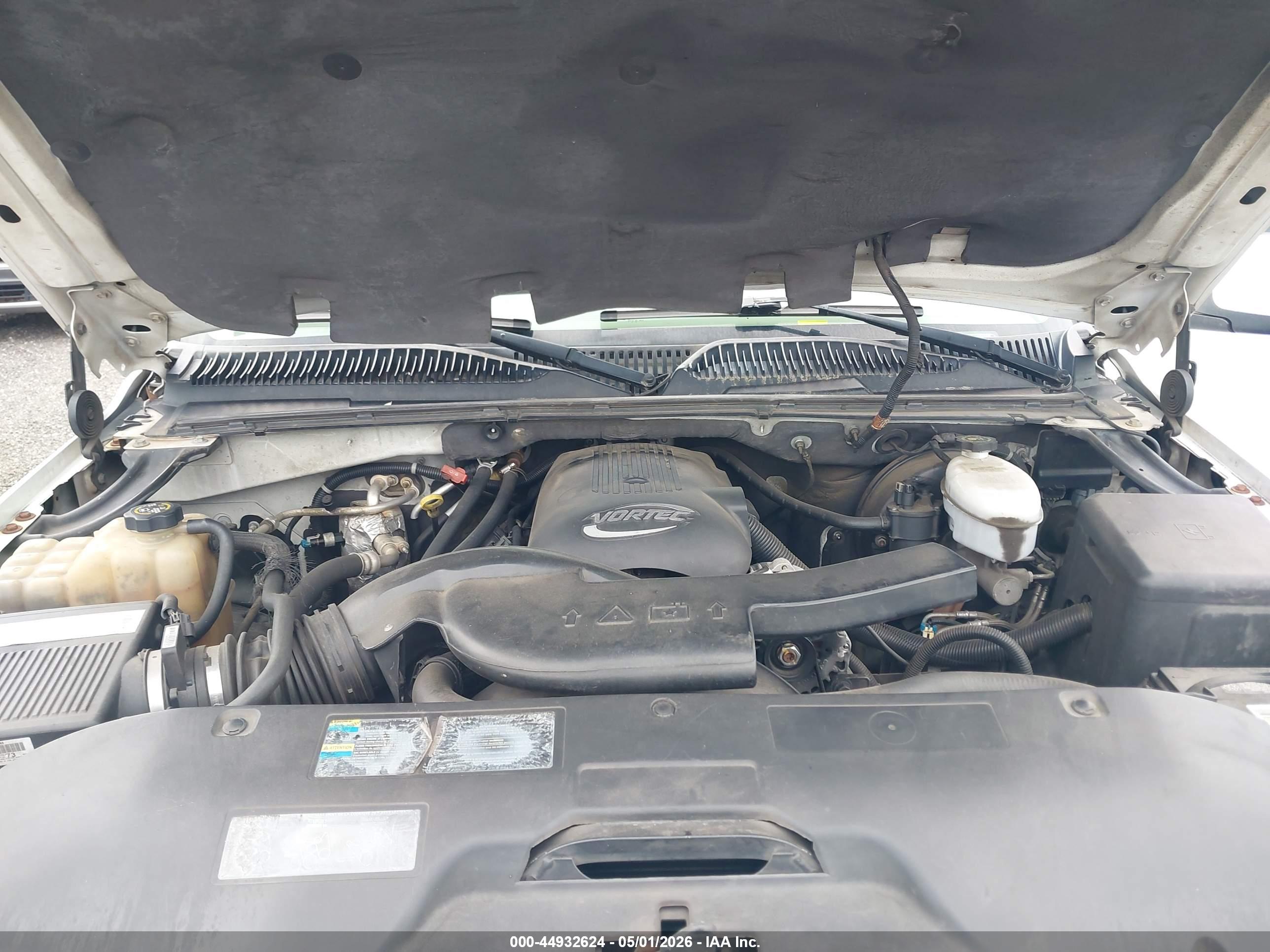 CHEVROLET TAHOE image 10