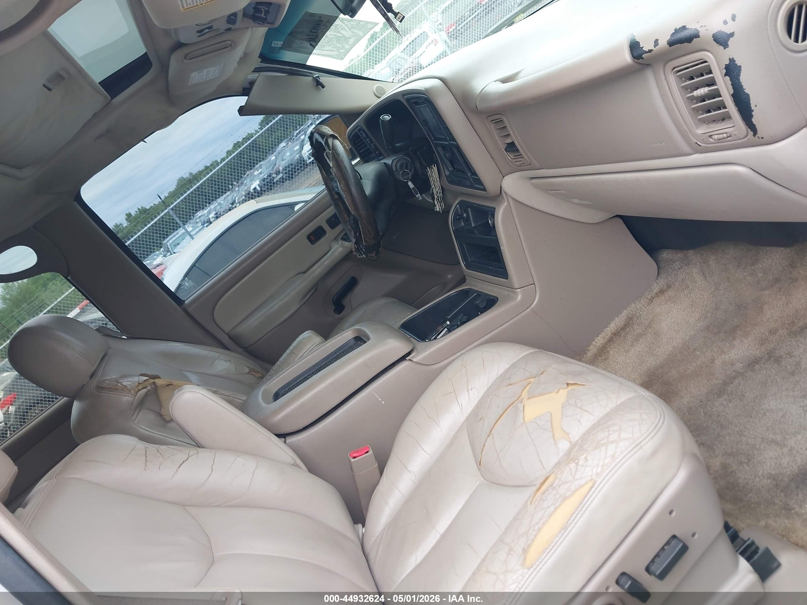 CHEVROLET TAHOE image 5