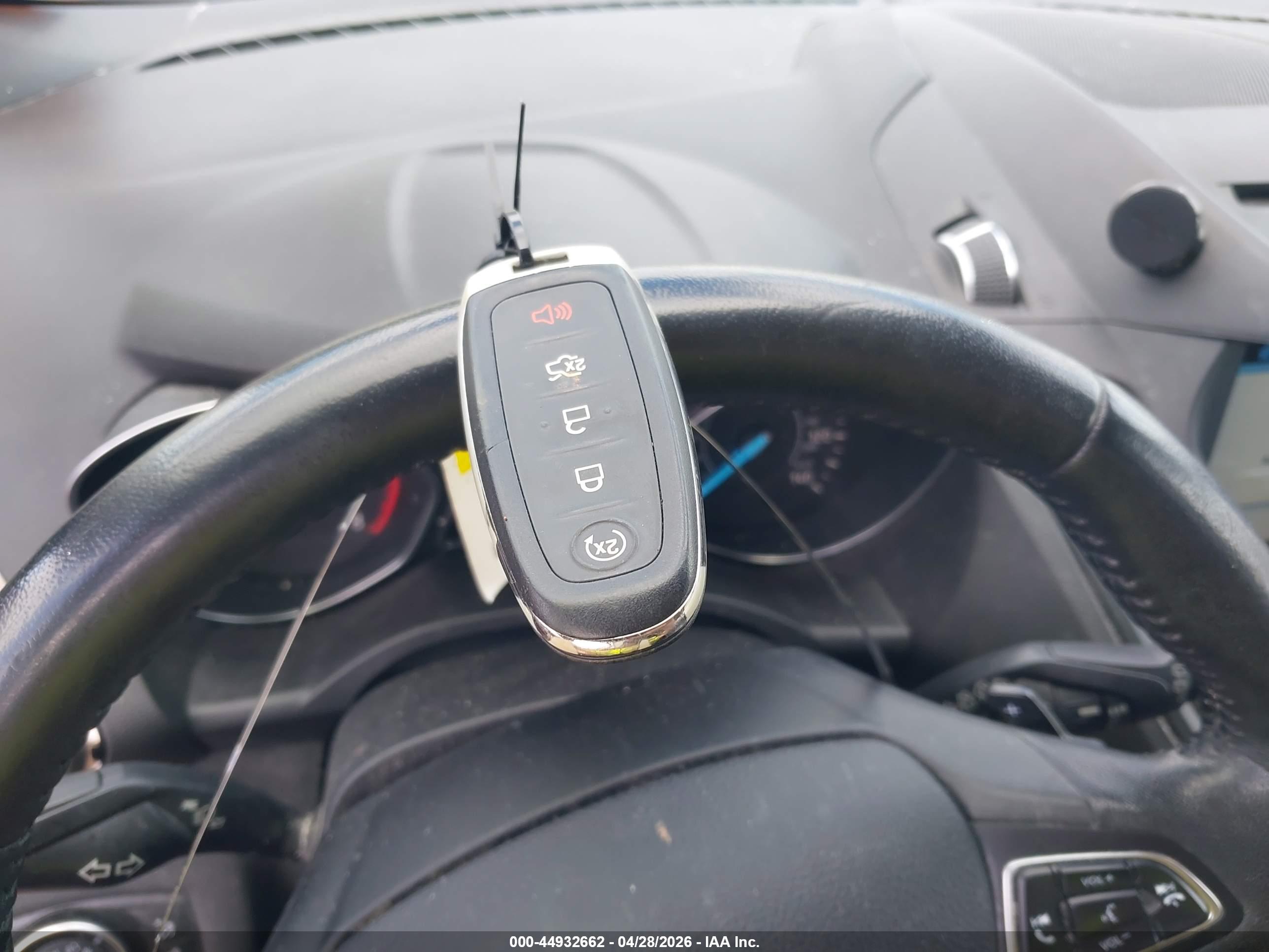 FORD ESCAPE image 11