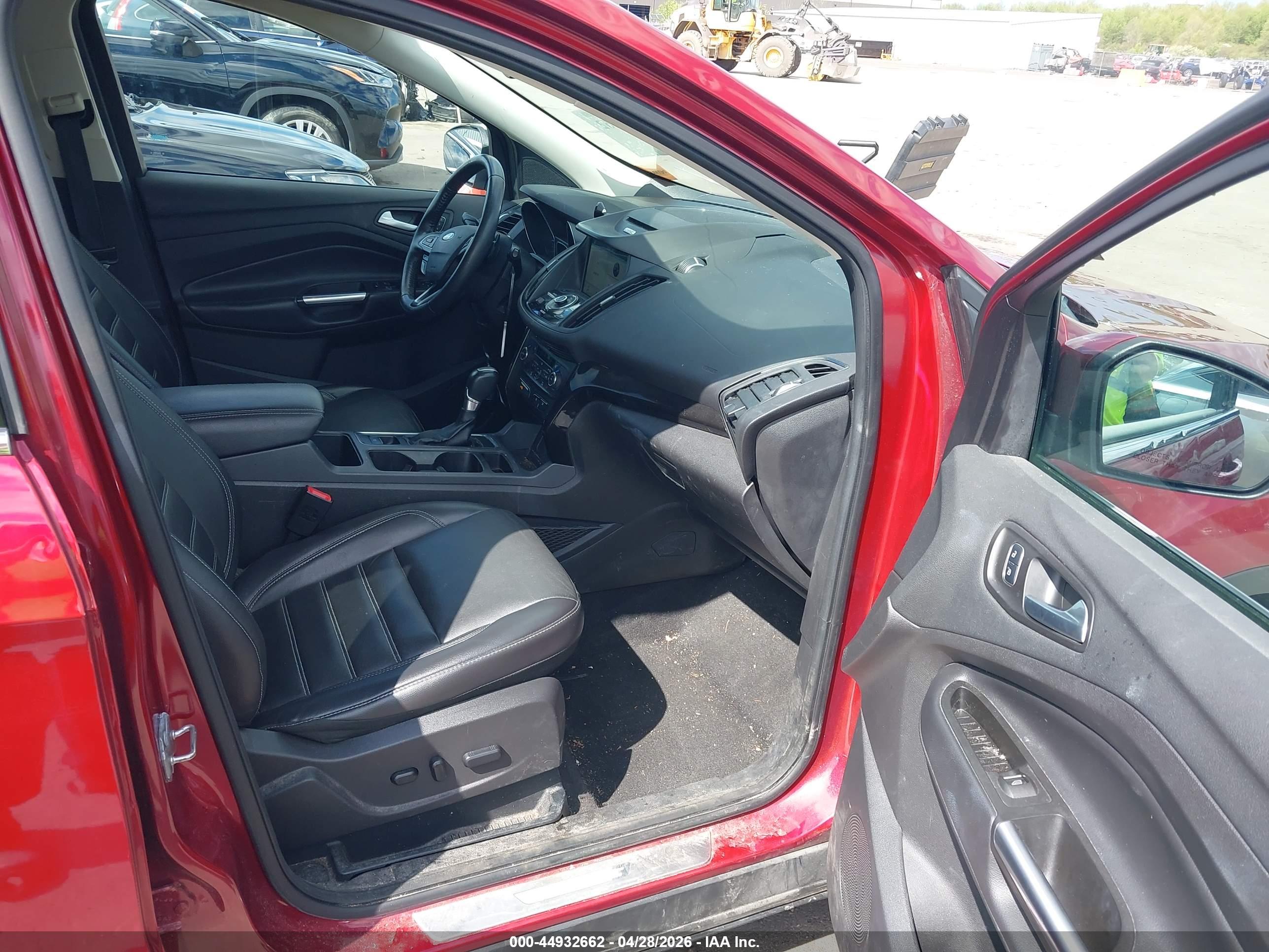 FORD ESCAPE image 5