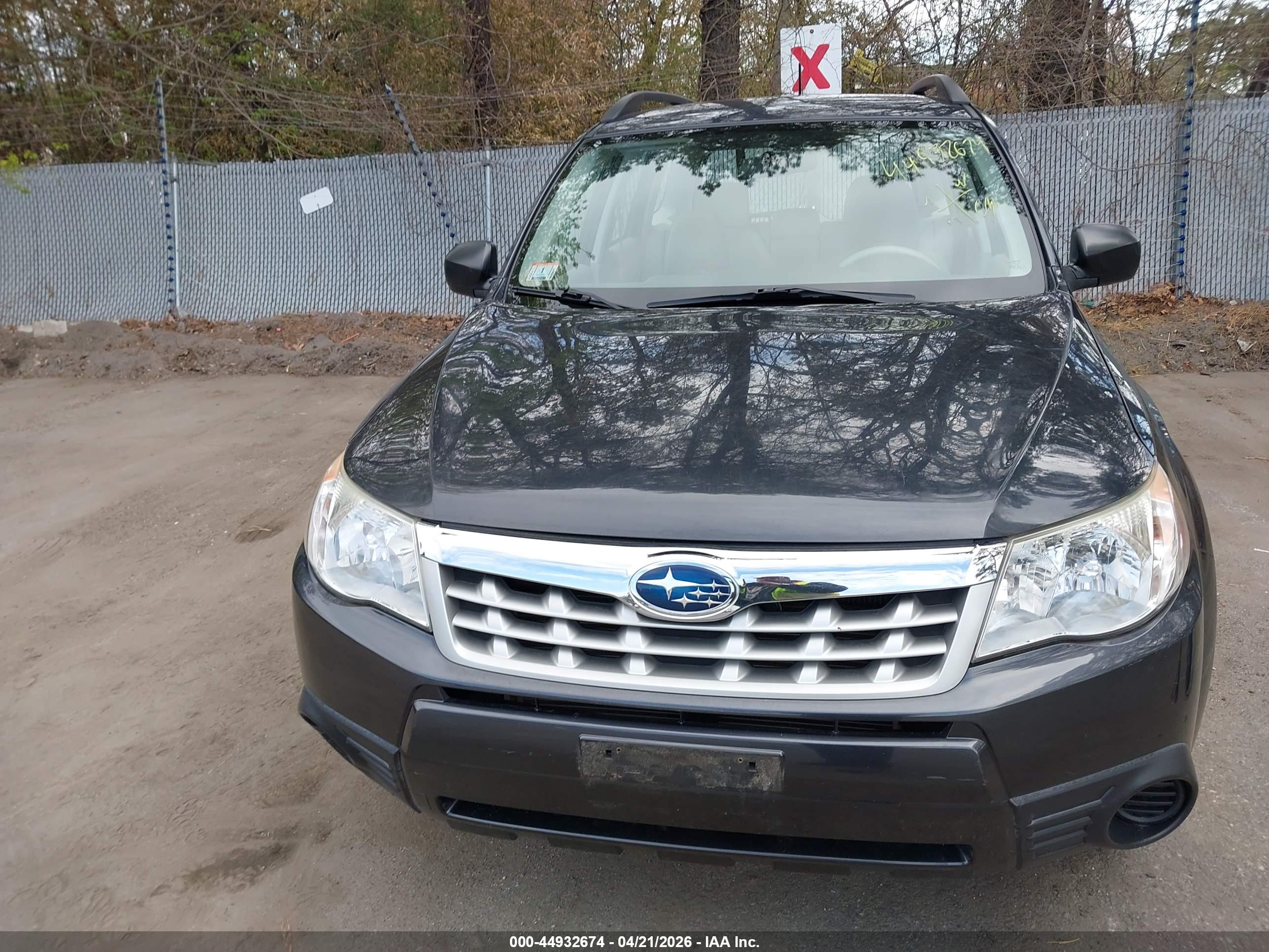 SUBARU FORESTER image 6