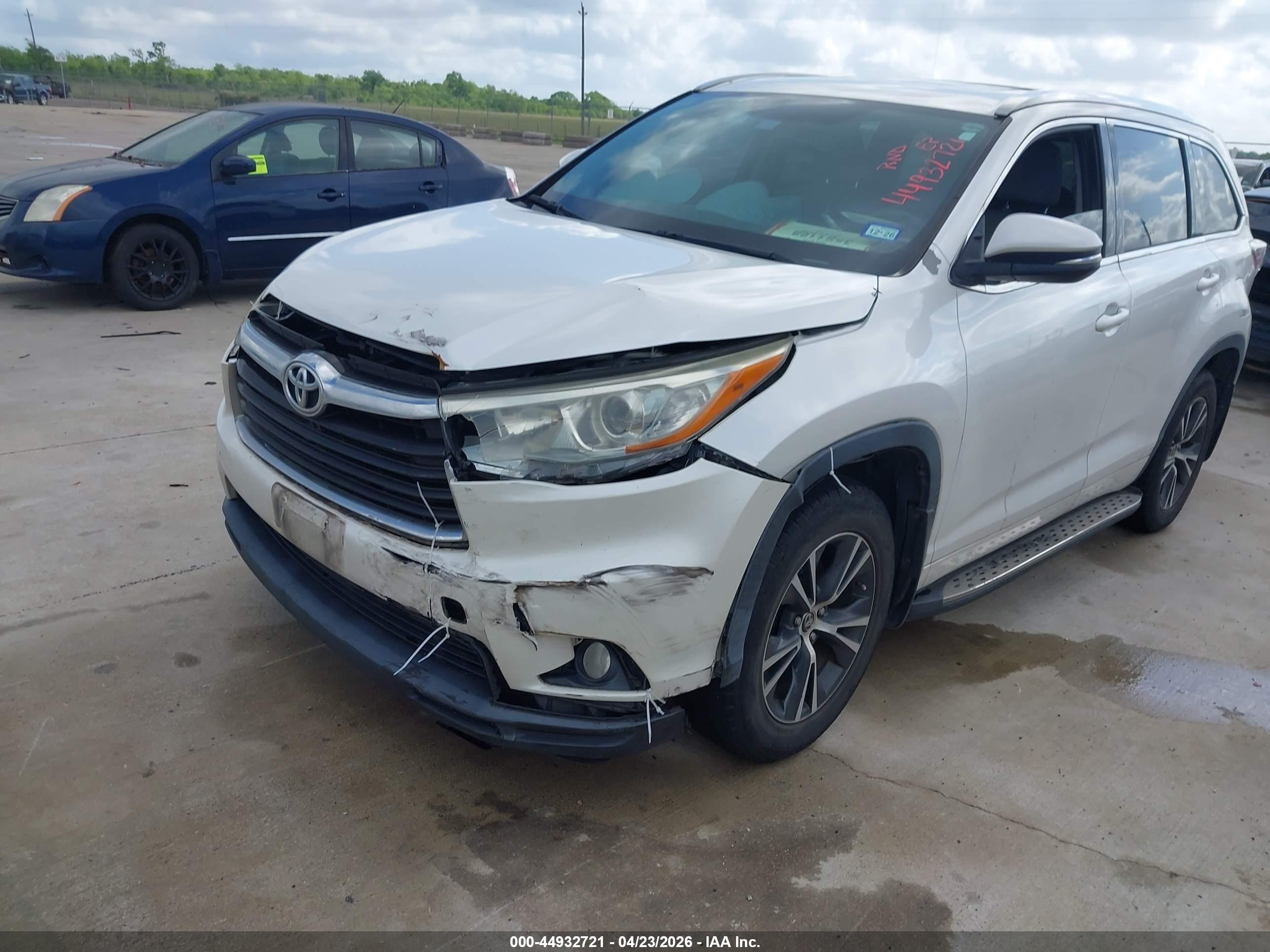 TOYOTA HIGHLANDER image 2