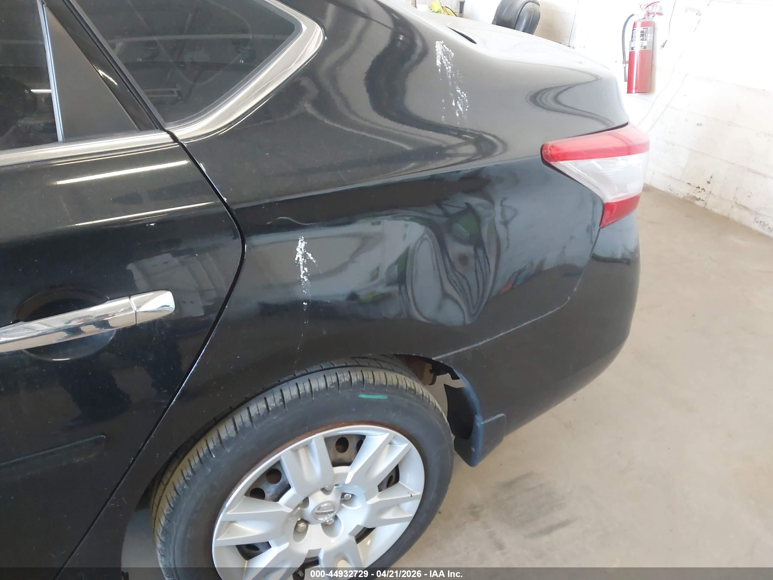 NISSAN SENTRA image 6