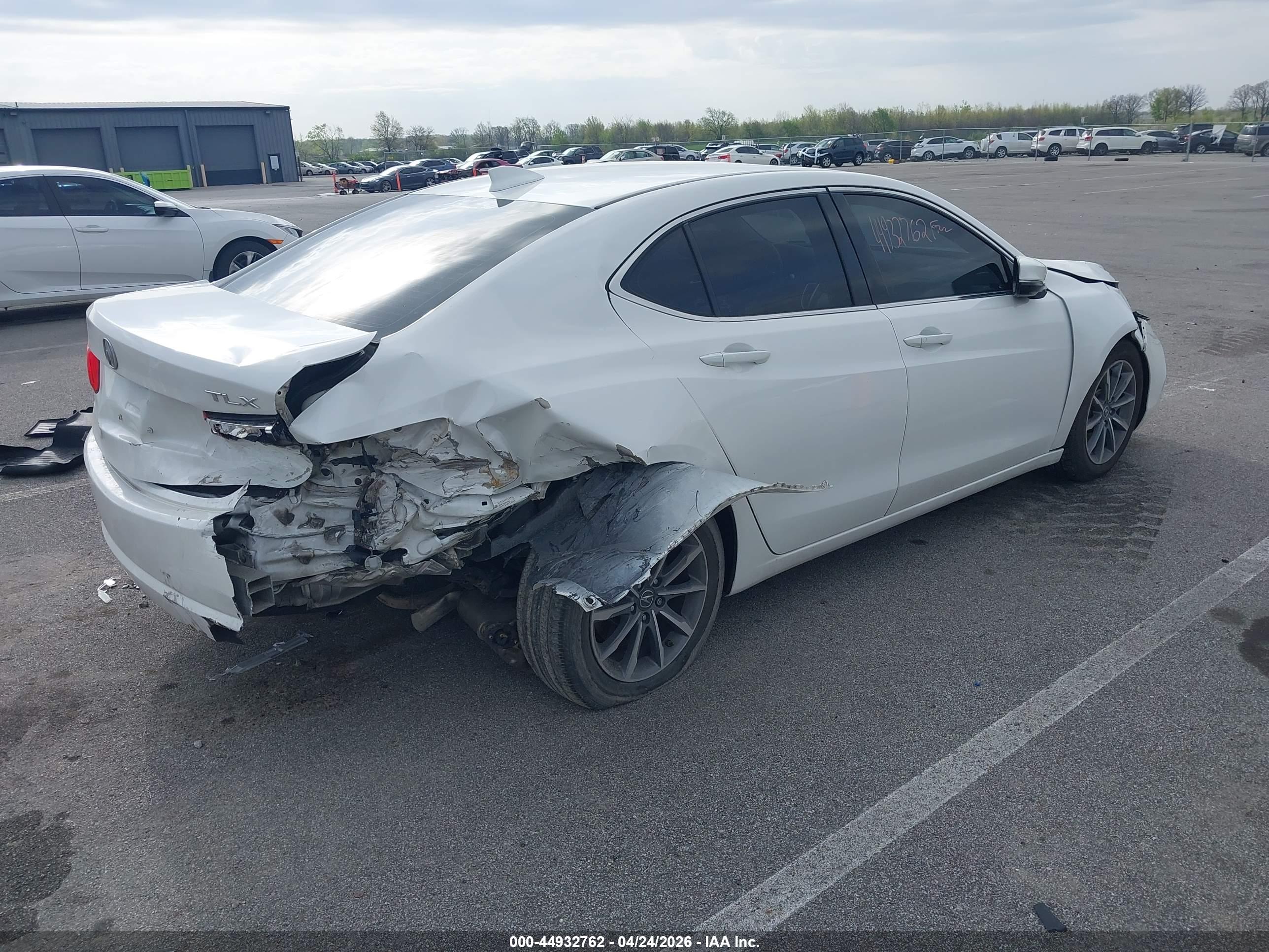 ACURA TLX image 4