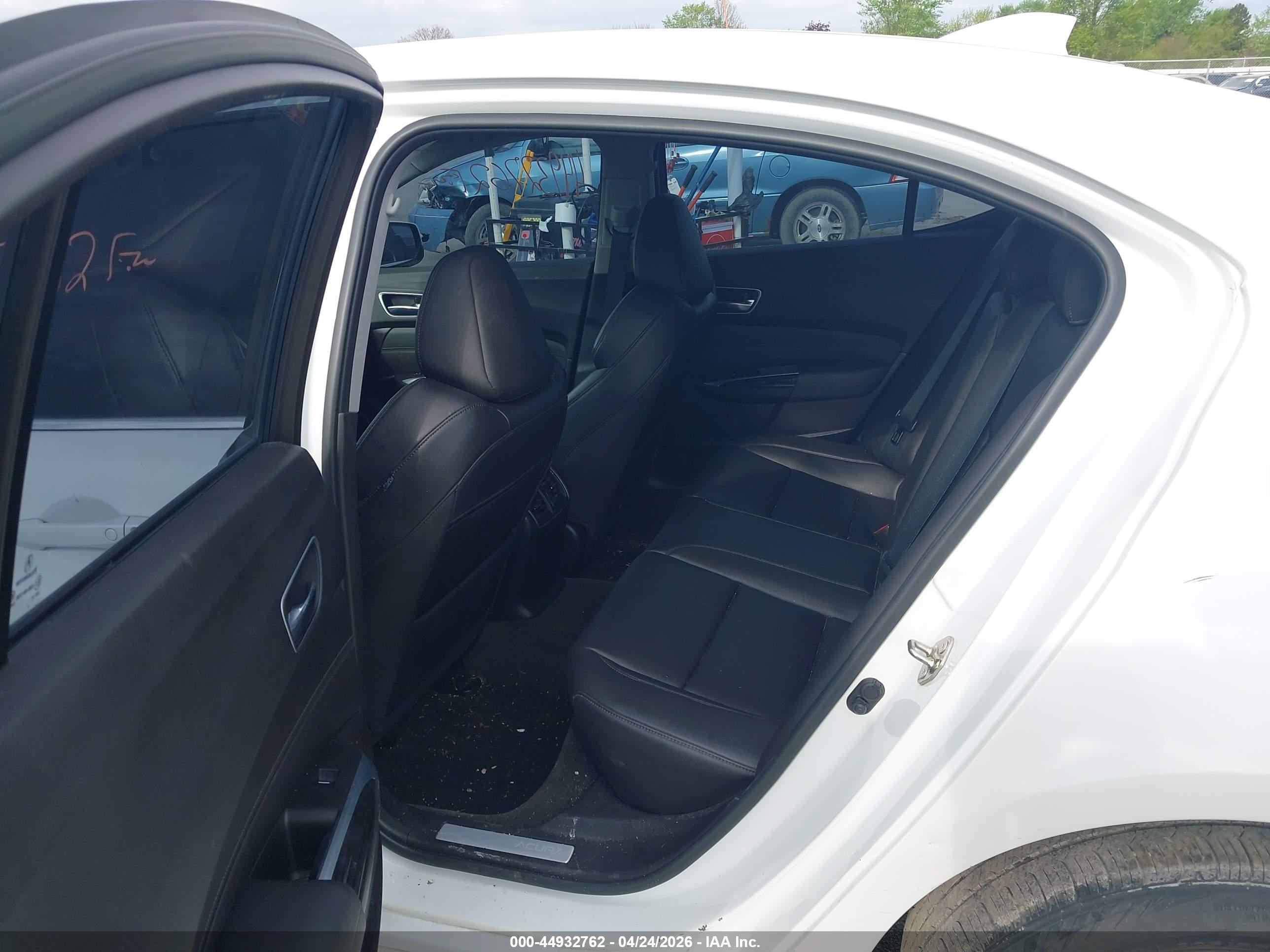 ACURA TLX image 8