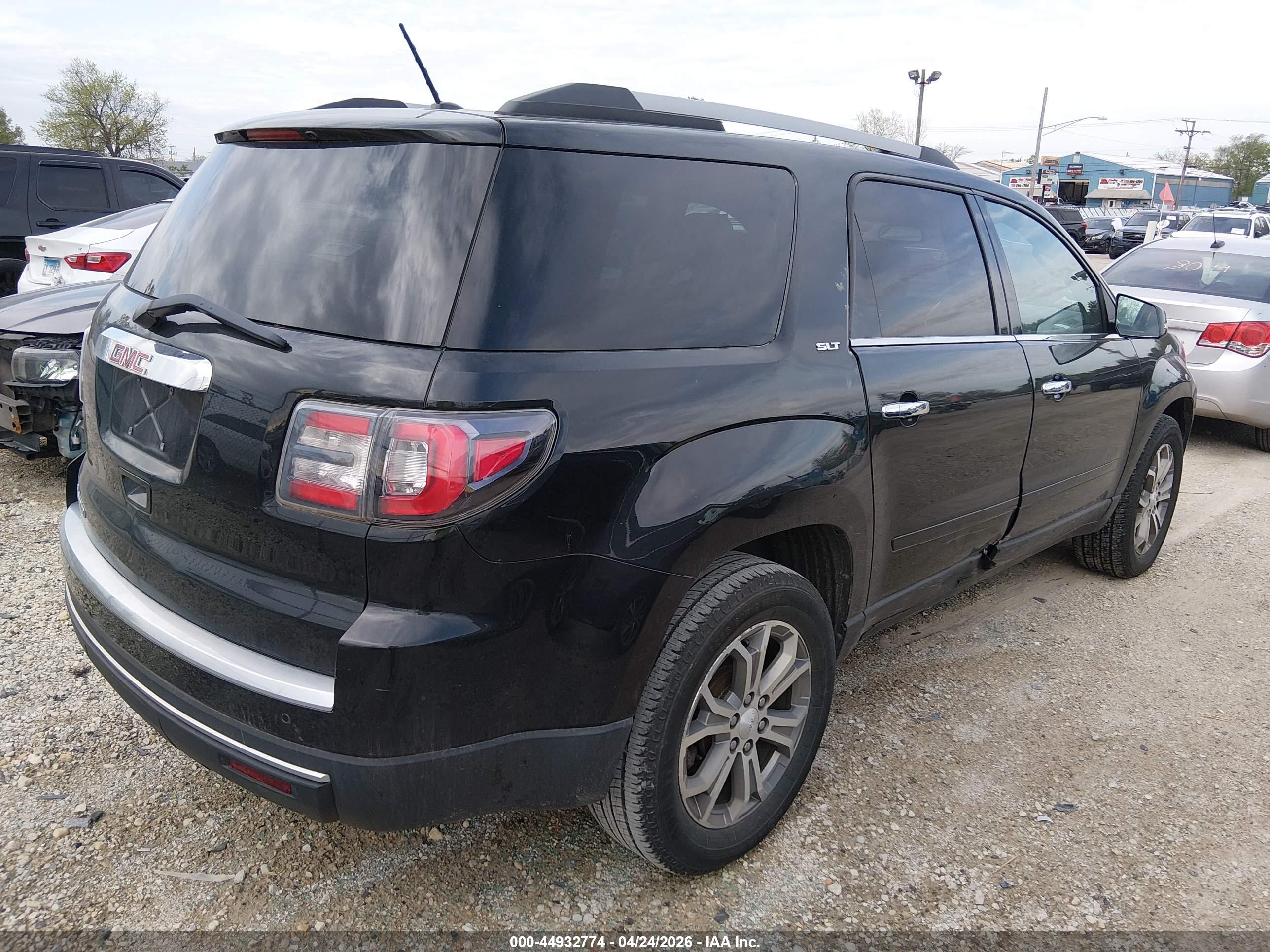 GMC ACADIA image 4