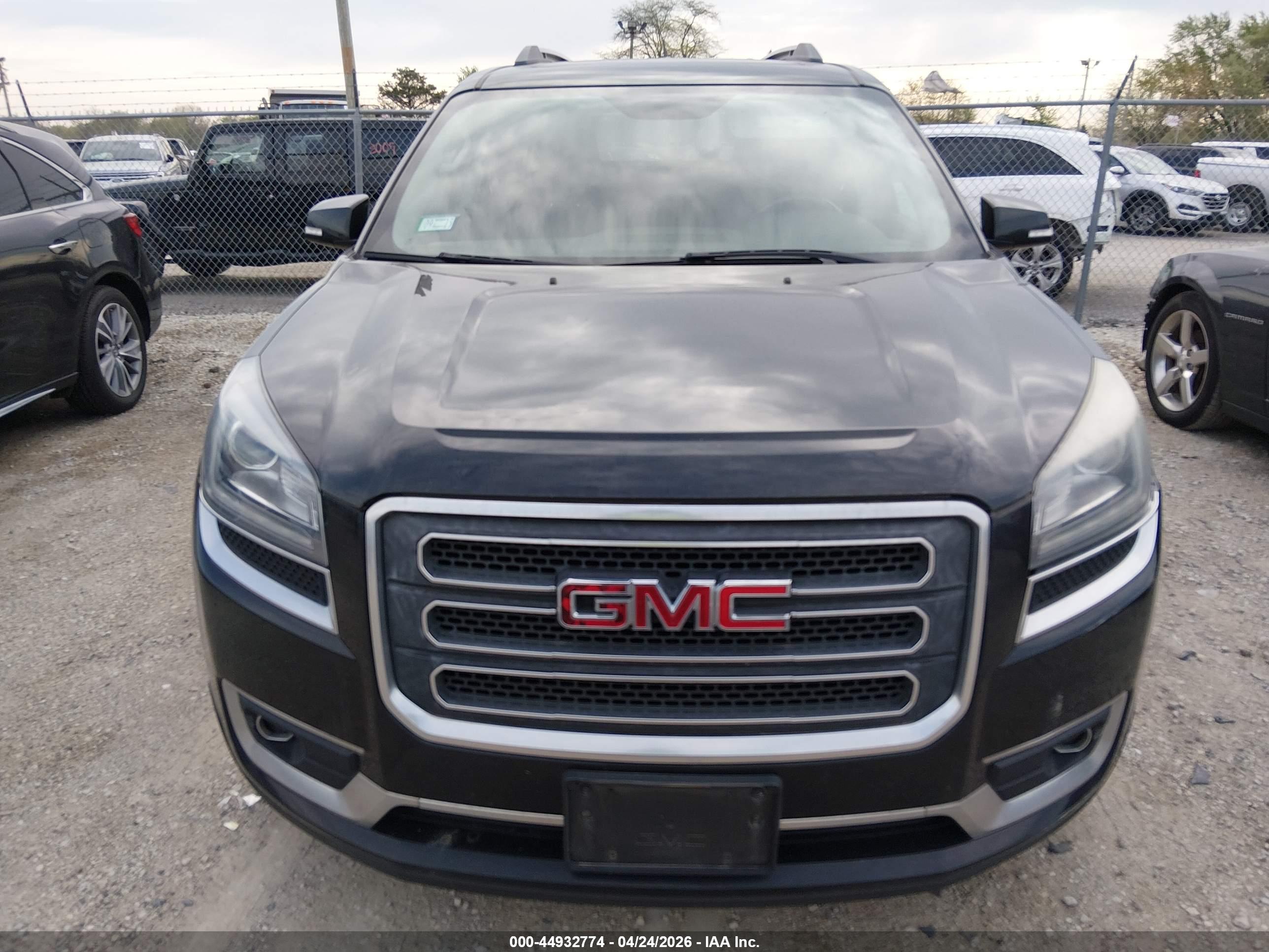 GMC ACADIA image 6