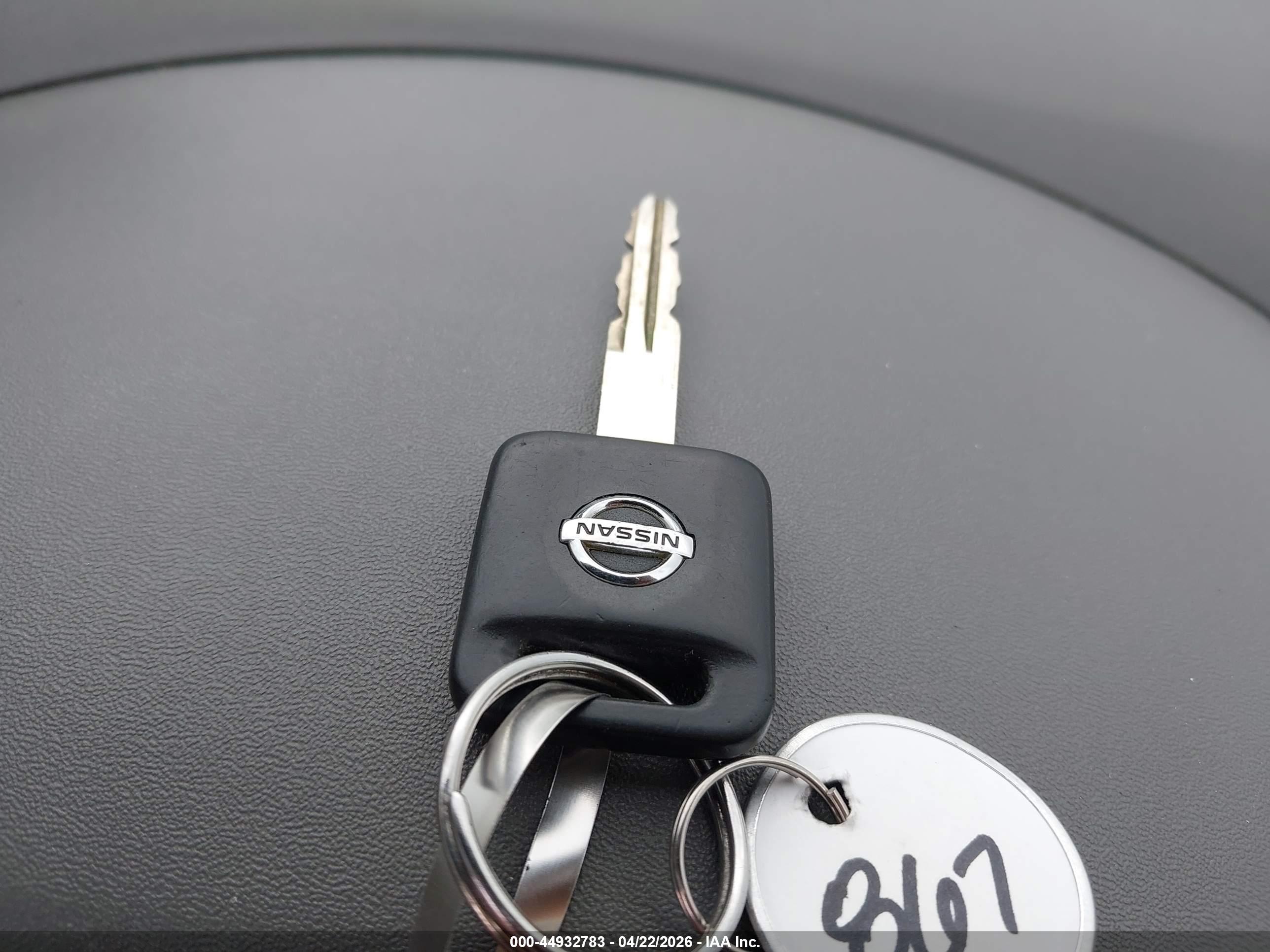 NISSAN FRONTIER image 11