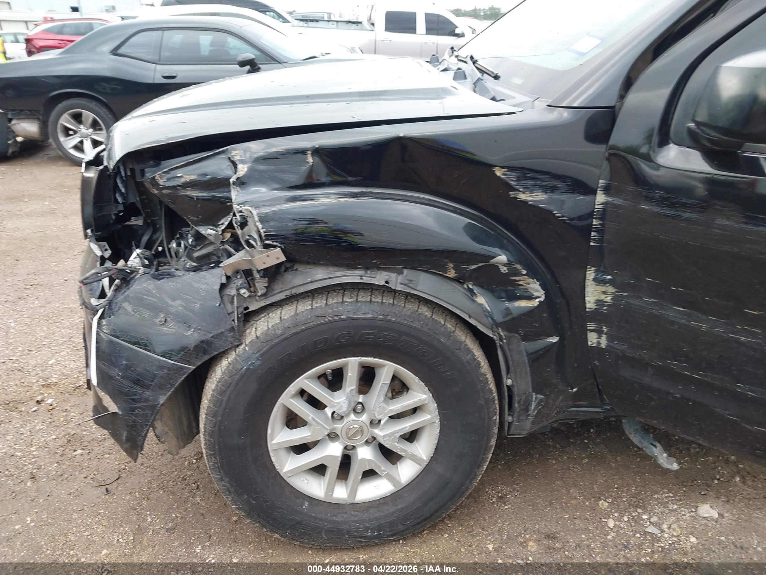 NISSAN FRONTIER image 6