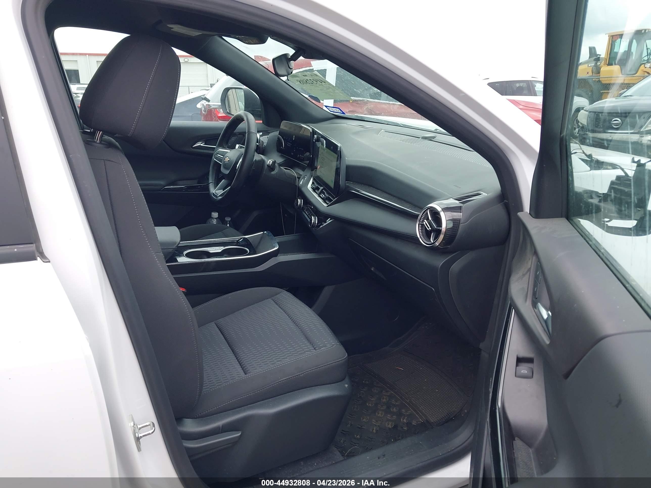 CHEVROLET EQUINOX image 5